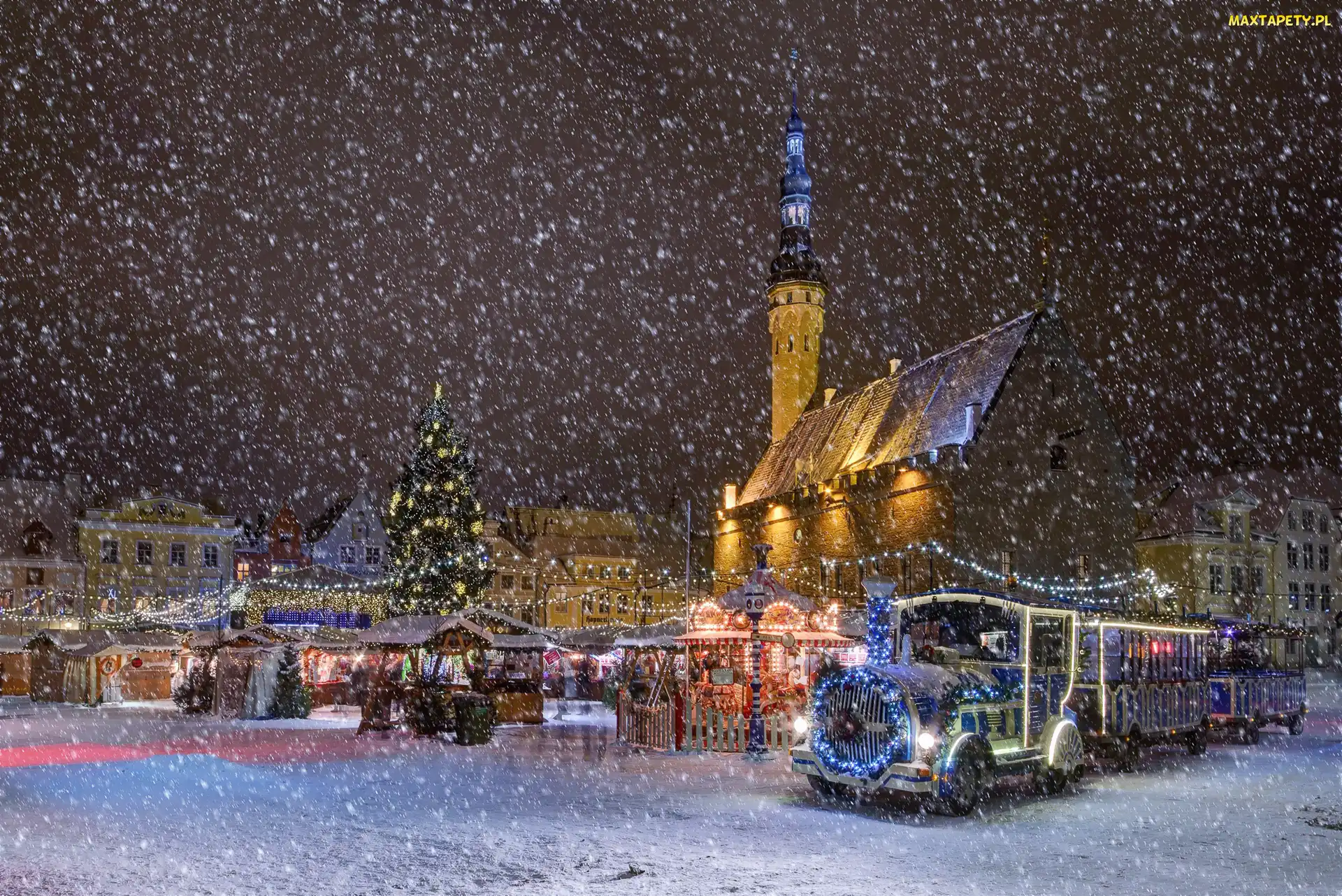 Estonia, Plac Ratuszowy, Ratusz, Tallin, Choinka, Jarmark, Ciężarówka, Padający, Zima, Śnieg
