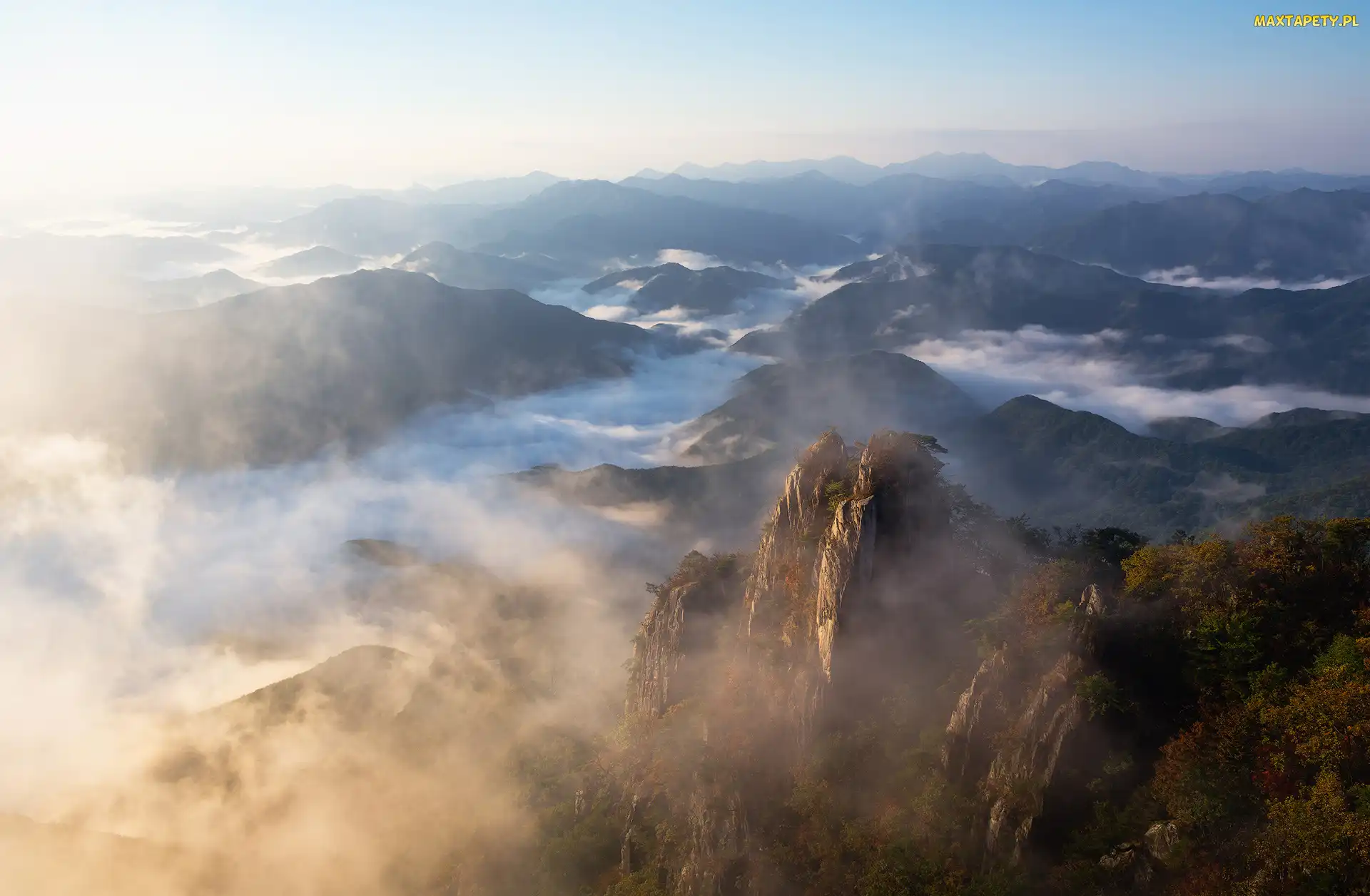 Góry, Drzewa, Wierzchołki, Park prowincjonalny Daedunsan, Prowincja Jeolla Północna, Mgła, Korea Południowa, Skały