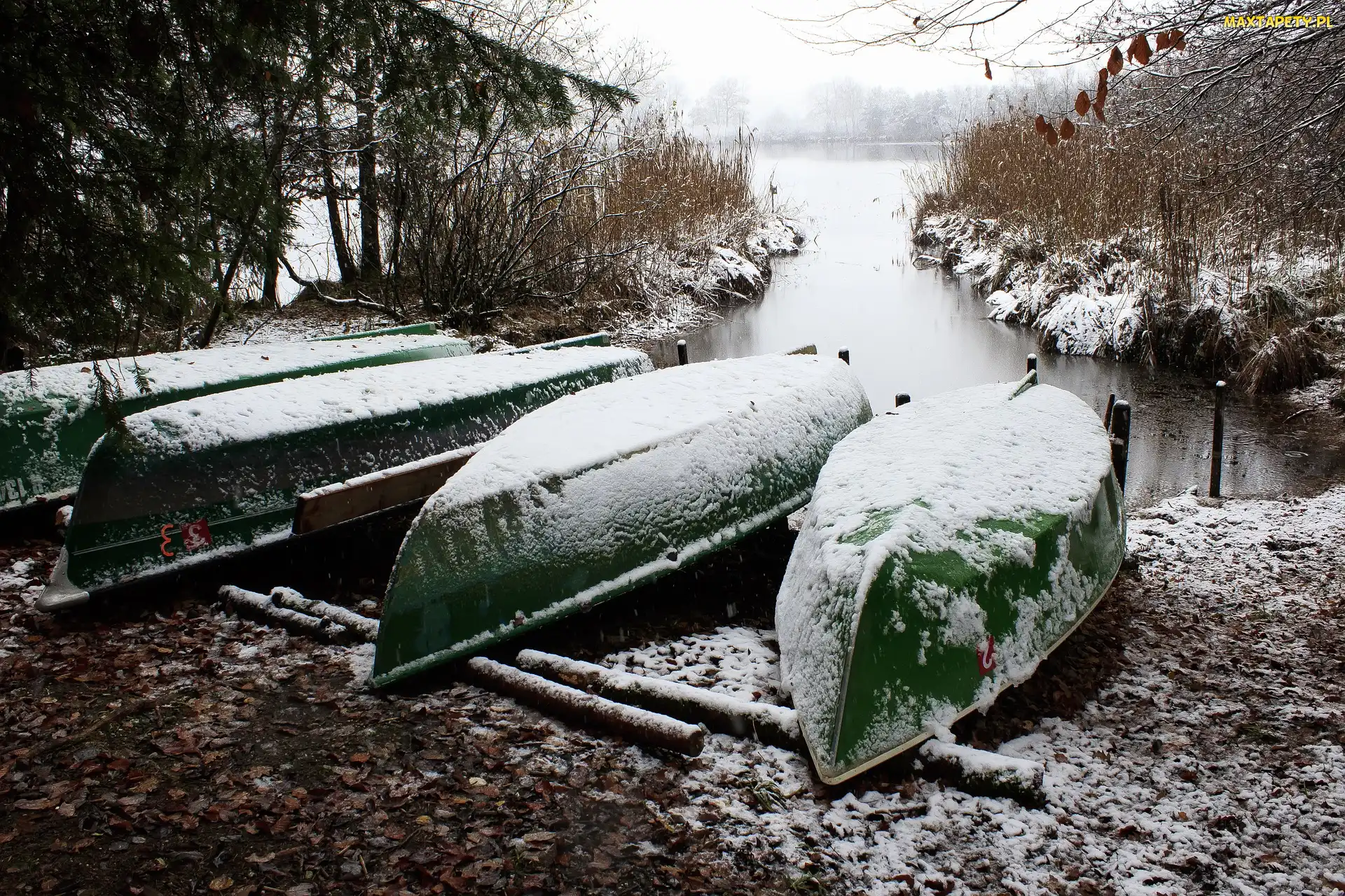 Jezioro, Brzeg, Łódki, Zima
