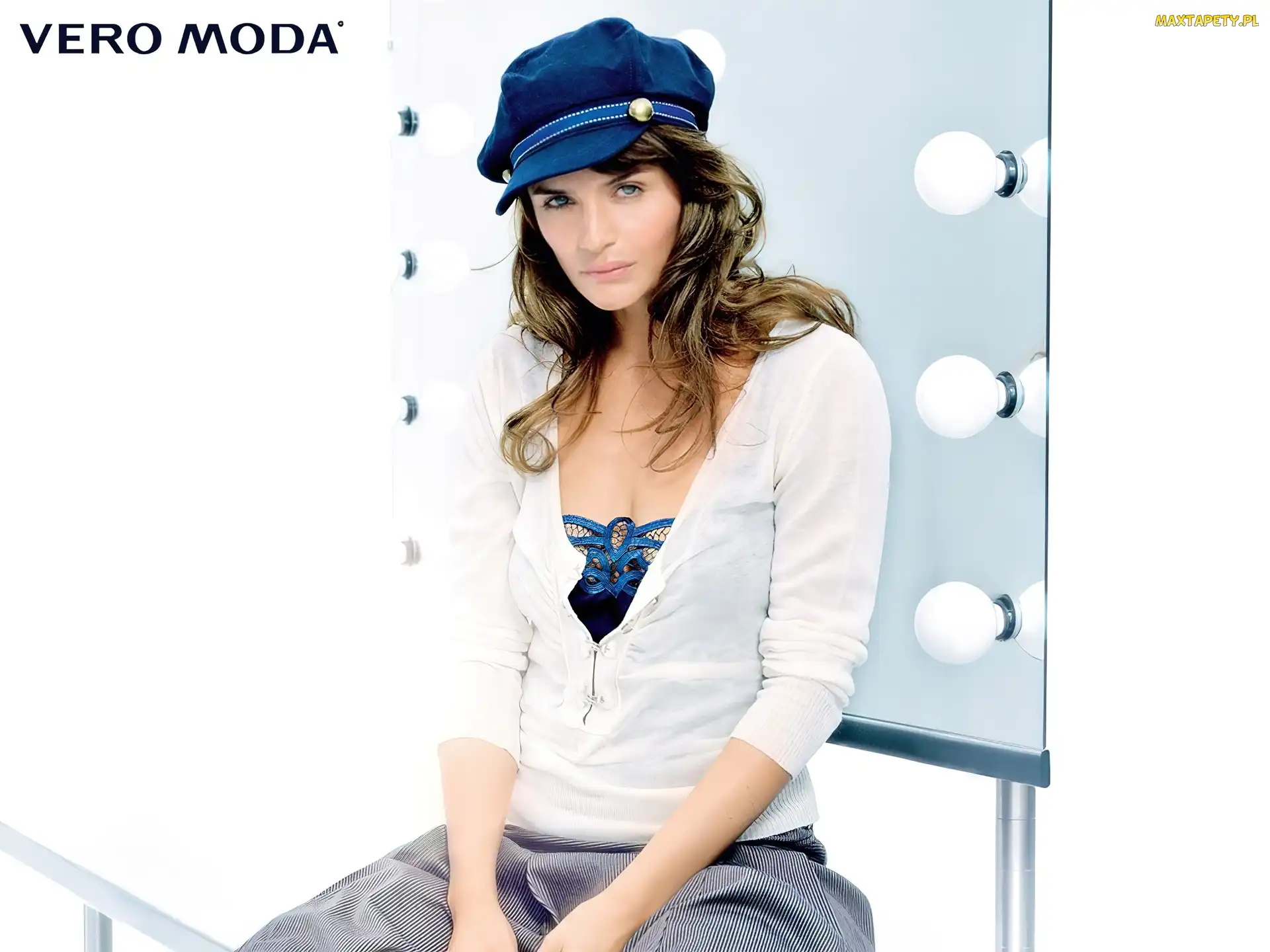 kobieta, czapka, kaszkiet, bluzka, Vero Moda