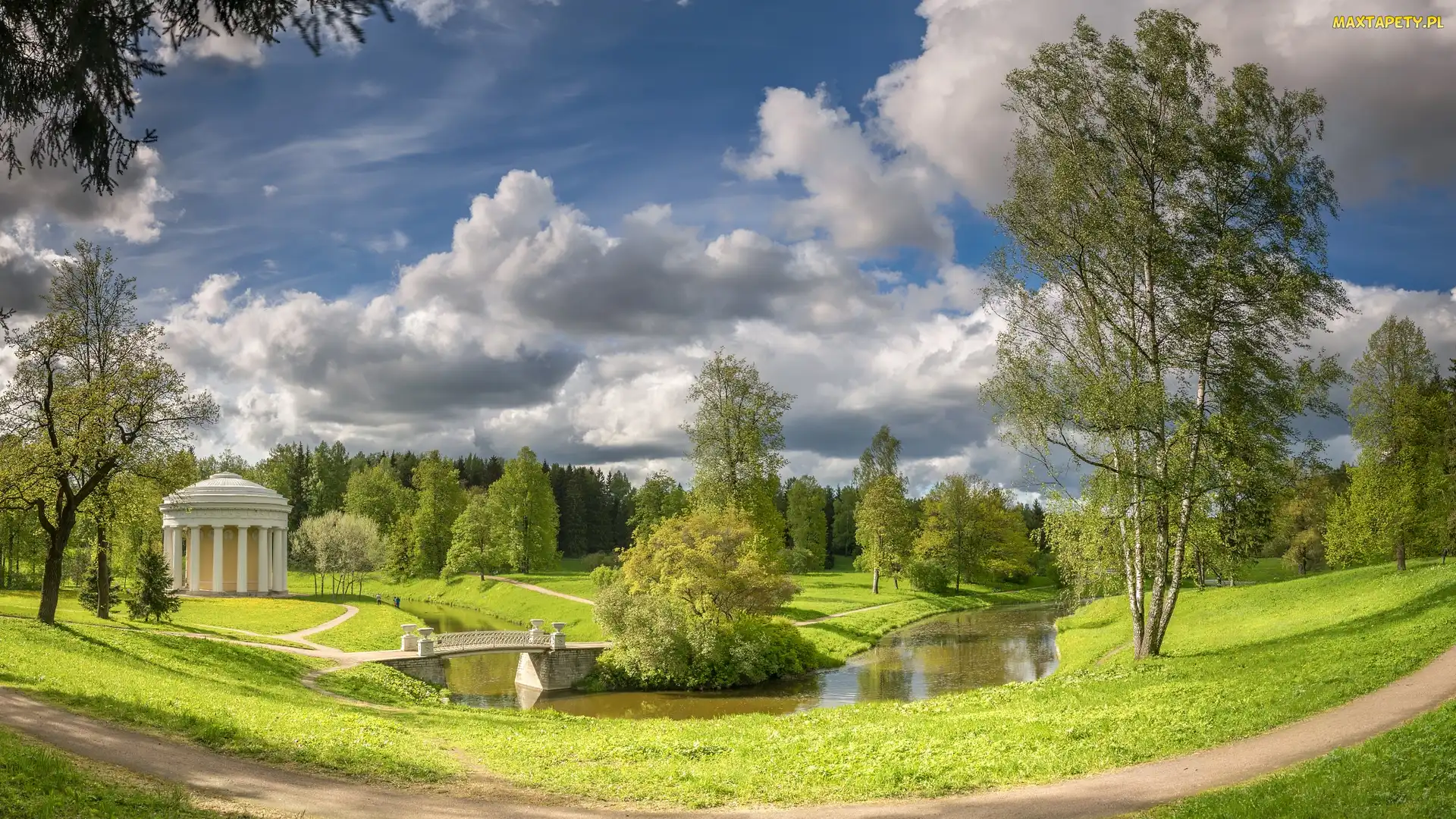 Świątynia Przyjaźni, Drzewa, Park, Rzeka Sławianka, Petersburg, Mostek, Rosja, Pawłowsk