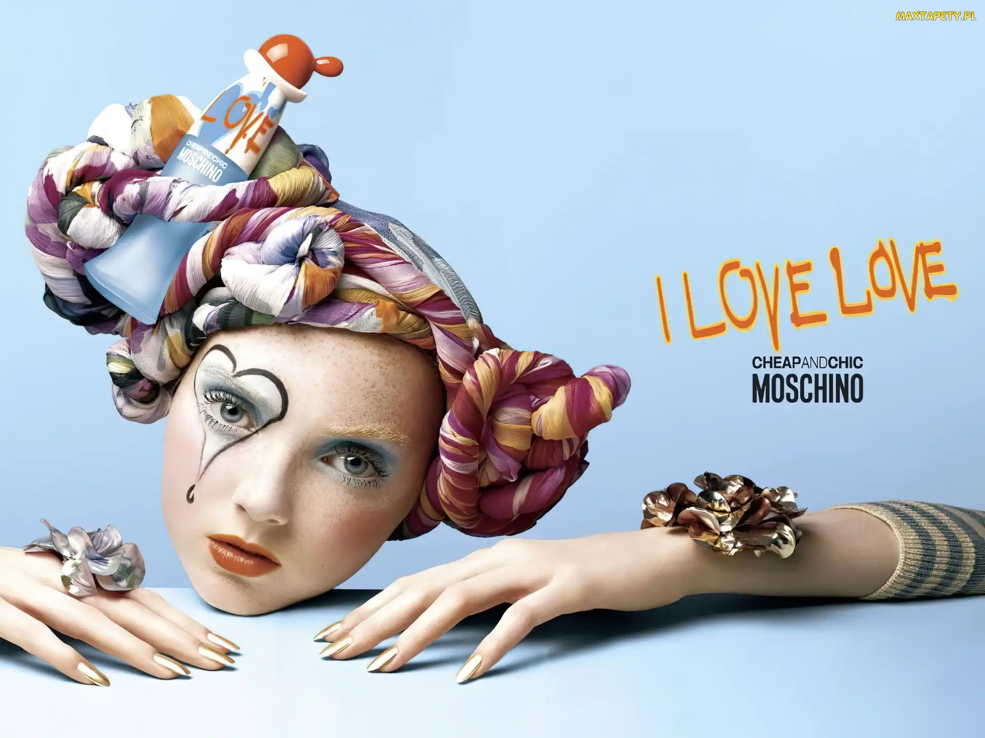 perfumy, turban, Moschino, kobieta