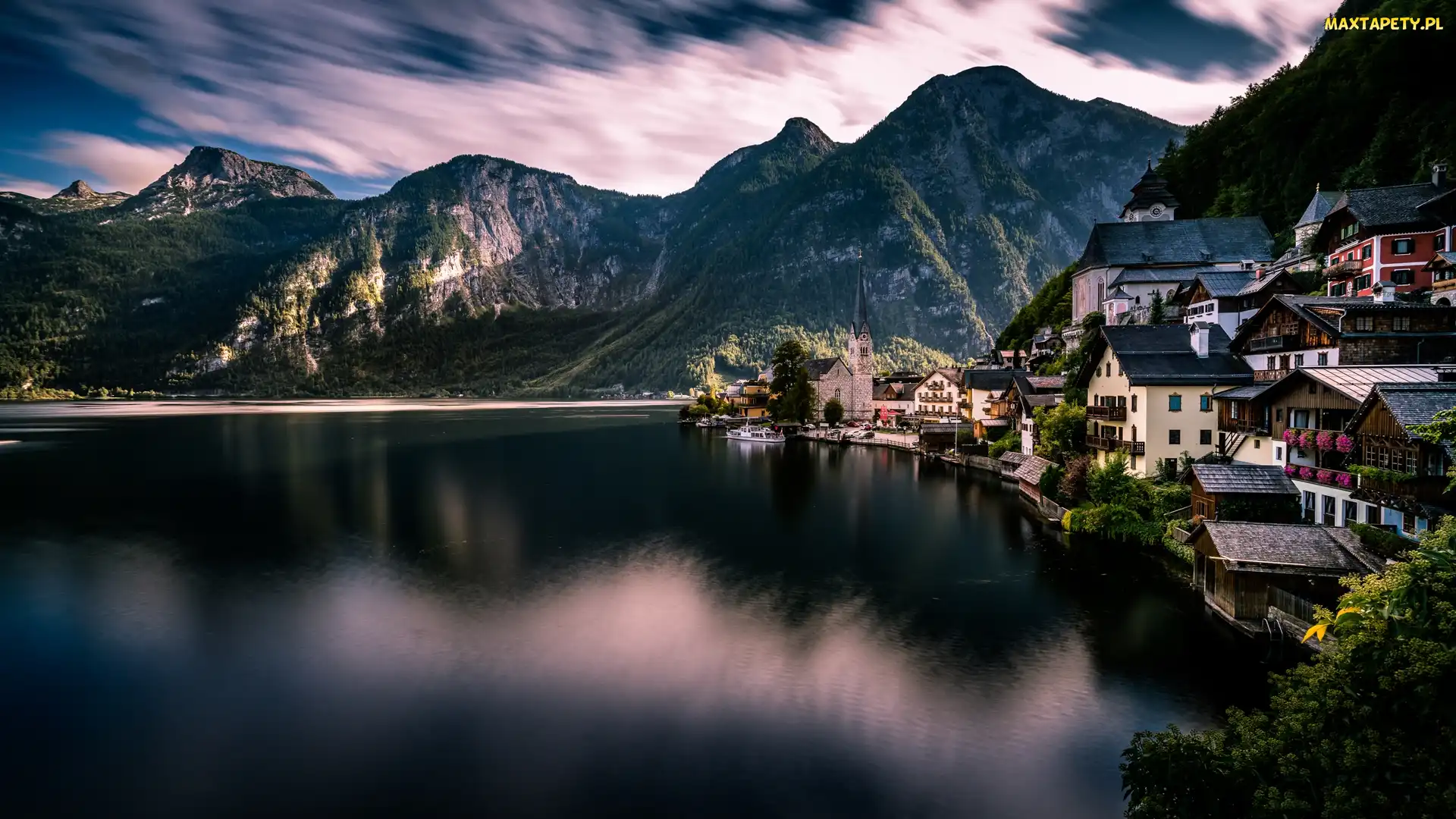 Jezioro Hallstattersee, Alpy Salzburskie, Hallstatt, Austria, Domy, Góry