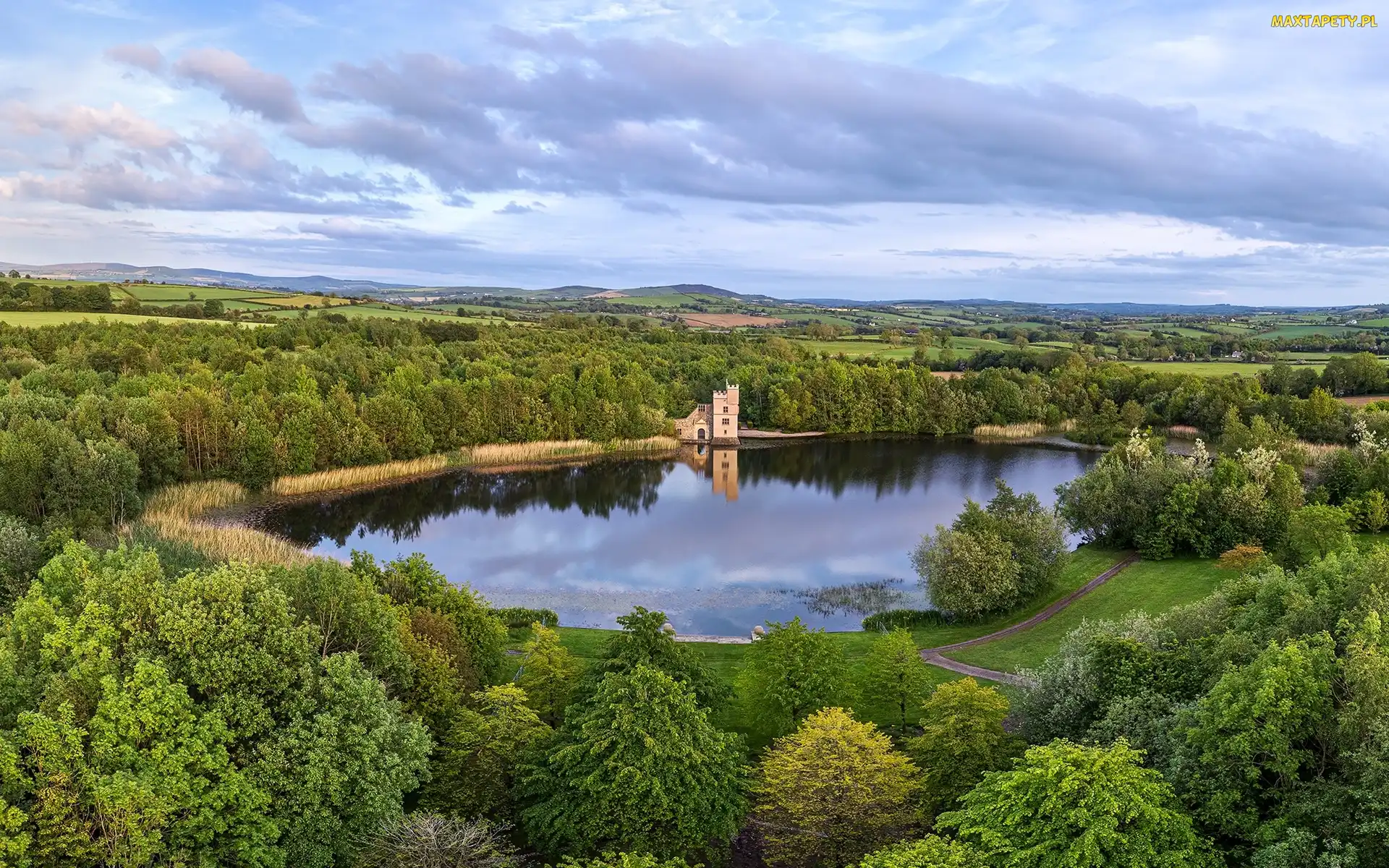 Budowla, Park Oakfield, Irlandia, Drzewa, Chmury, Hrabstwo Donegal, Jezioro