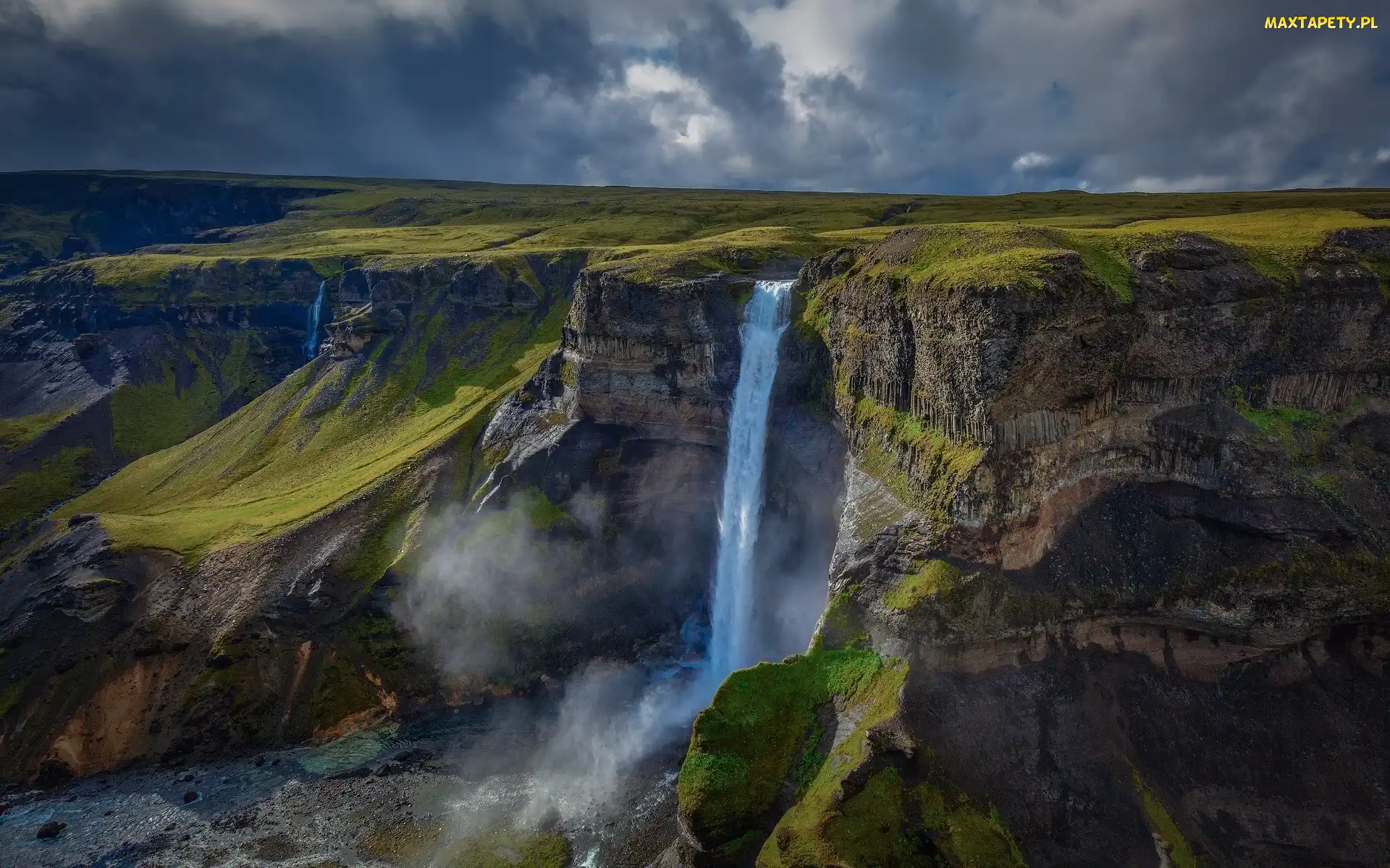 Skały, Islandia, Wodospad Haifoss