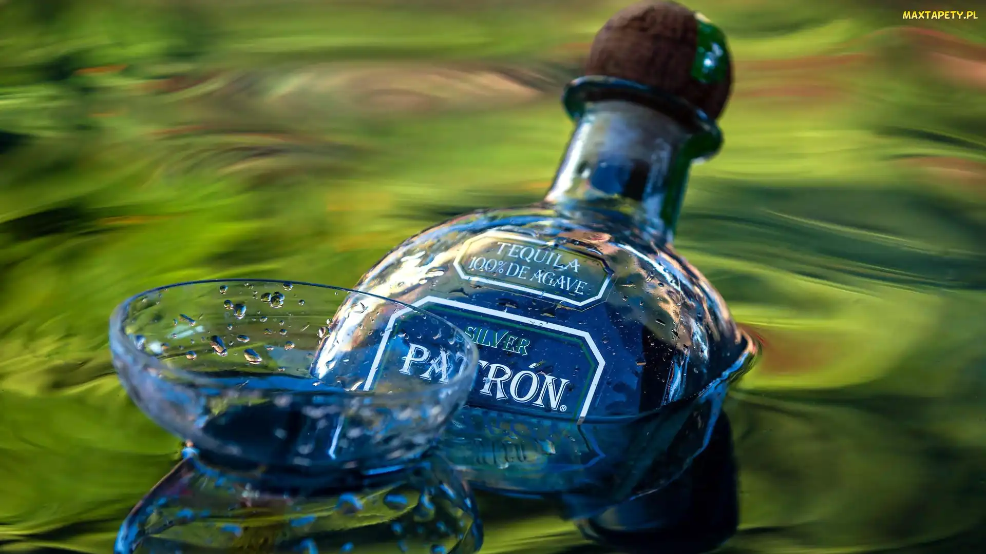 Kieliszek, Woda, Tequila Patron, Butelka