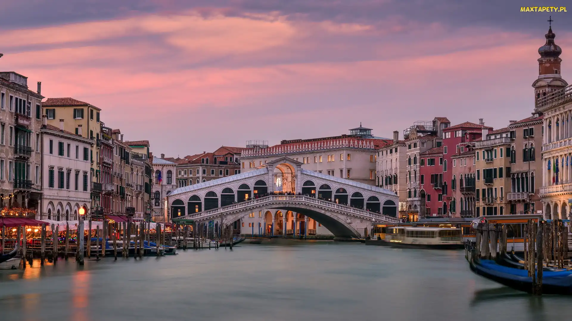 Canal Grande, Wenecja, Włochy, Łodzie, Most Rialto, Zachód słońca, Domy, Kanał
