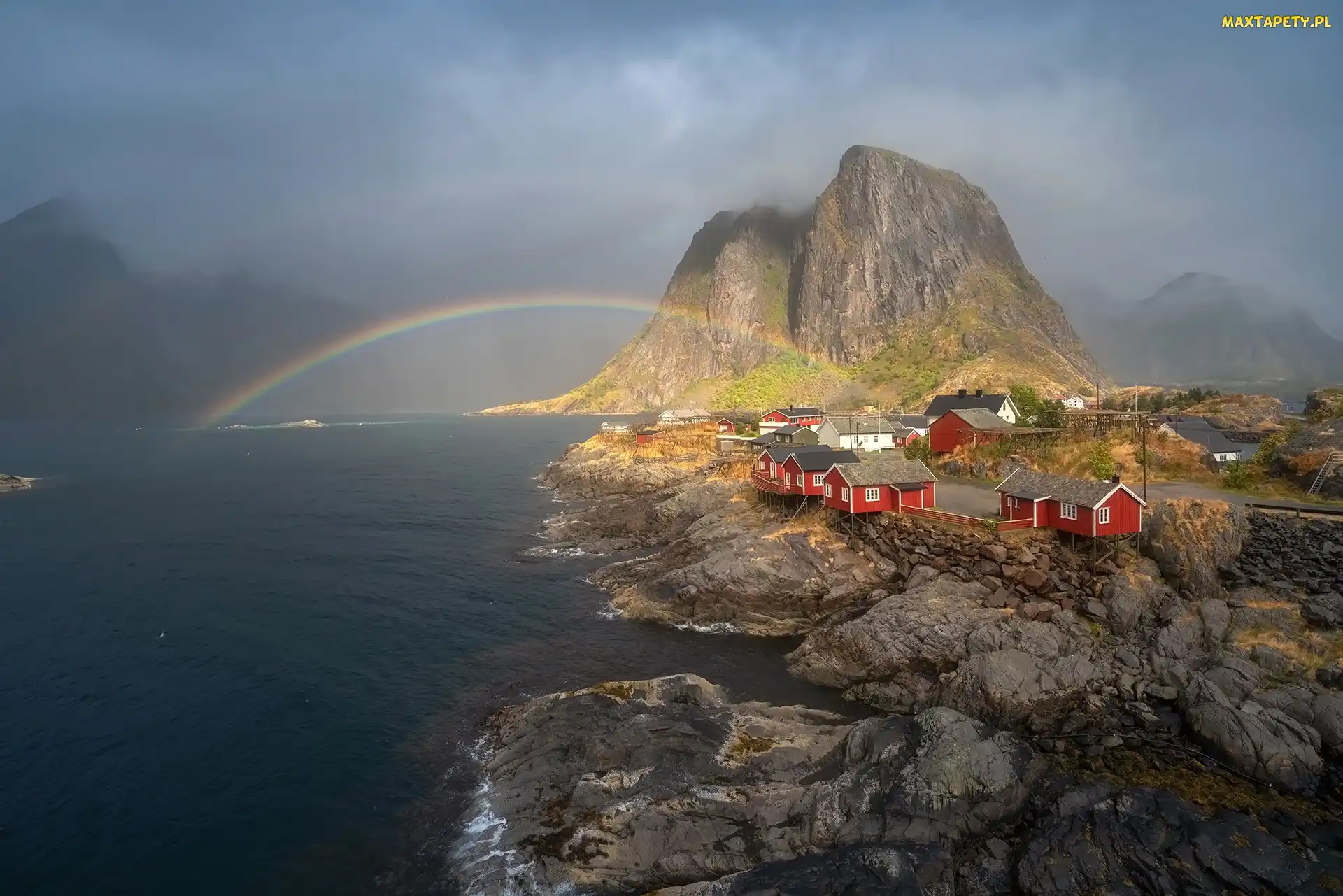 Lofoty, Góry, Norwegia, Morze, Wioska Hamnoy, Domy, Tęcza, Góra Higravstinden