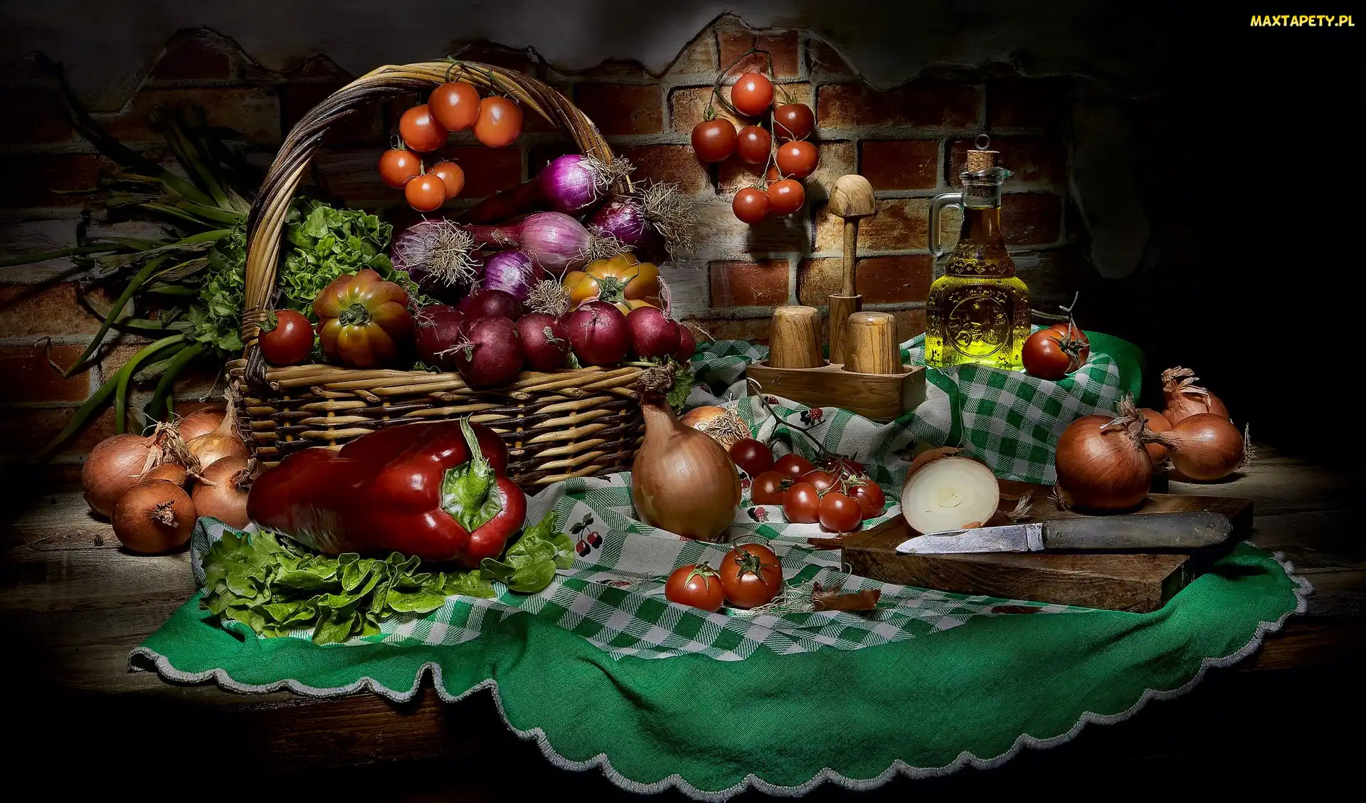 Buraki, Sałata, Pomidory, Cebula, Serweta, Olej, Nóż, Warzywa, Koszyk, Pieprz, Papryka, Przyprawy, Kompozycja, Sól