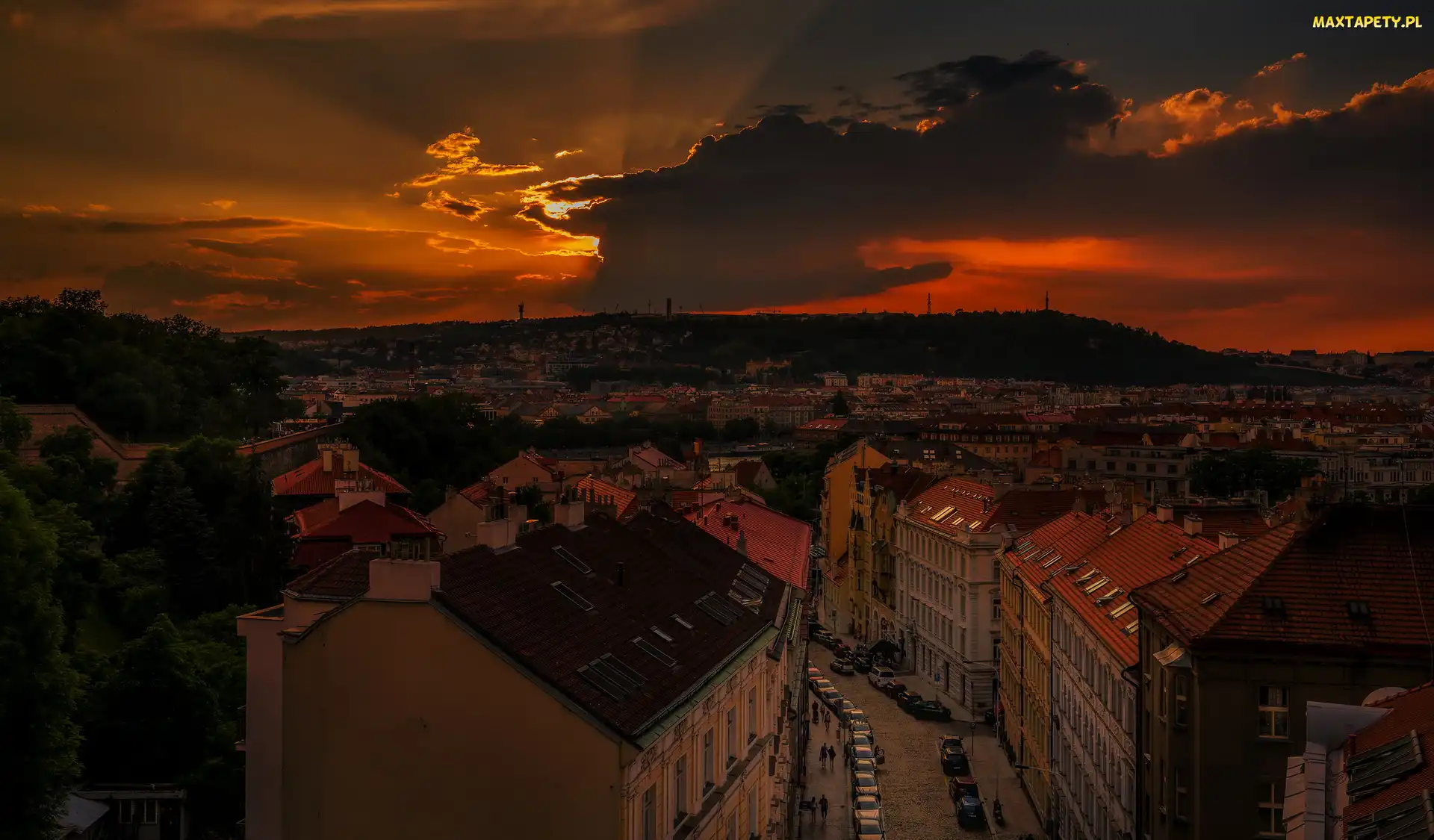 Zachód słońca, Czechy, Domy, Praga, Chmury
