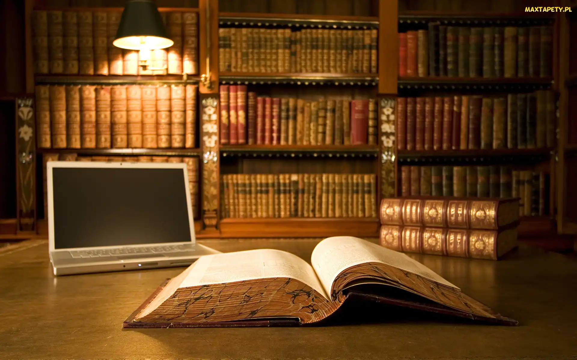 Książka, Światło, Lampa, Laptop, Biblioteka