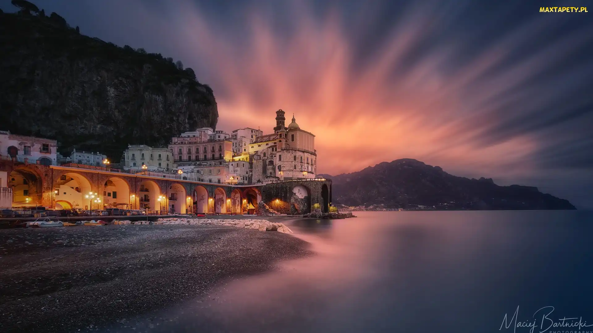 Amalfi, Wybrzeże, Włochy, Góry, Światła, Morze, Zachód słońca, Hotel