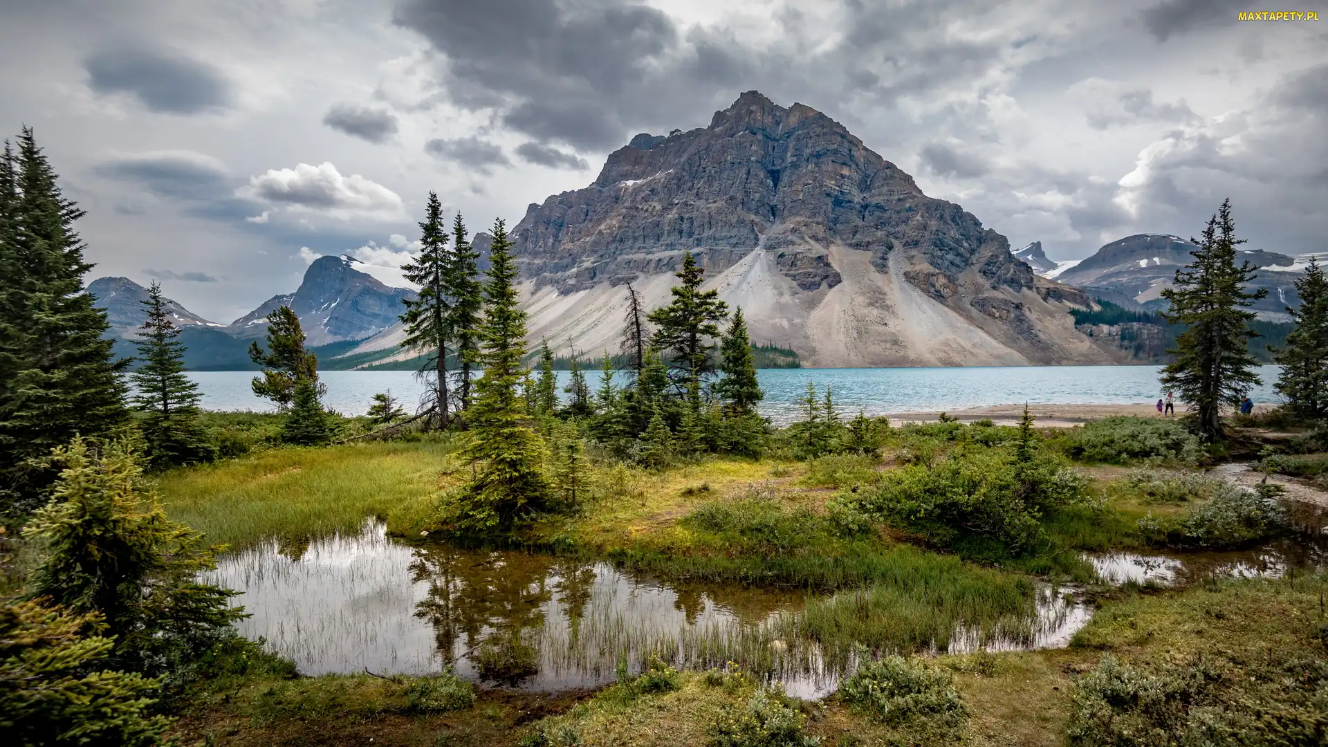 Kanada, Prowincja Alberta, Góry, Park Narodowy Banff, Góra Crowfoot Mountain, Jezioro Bow Lake