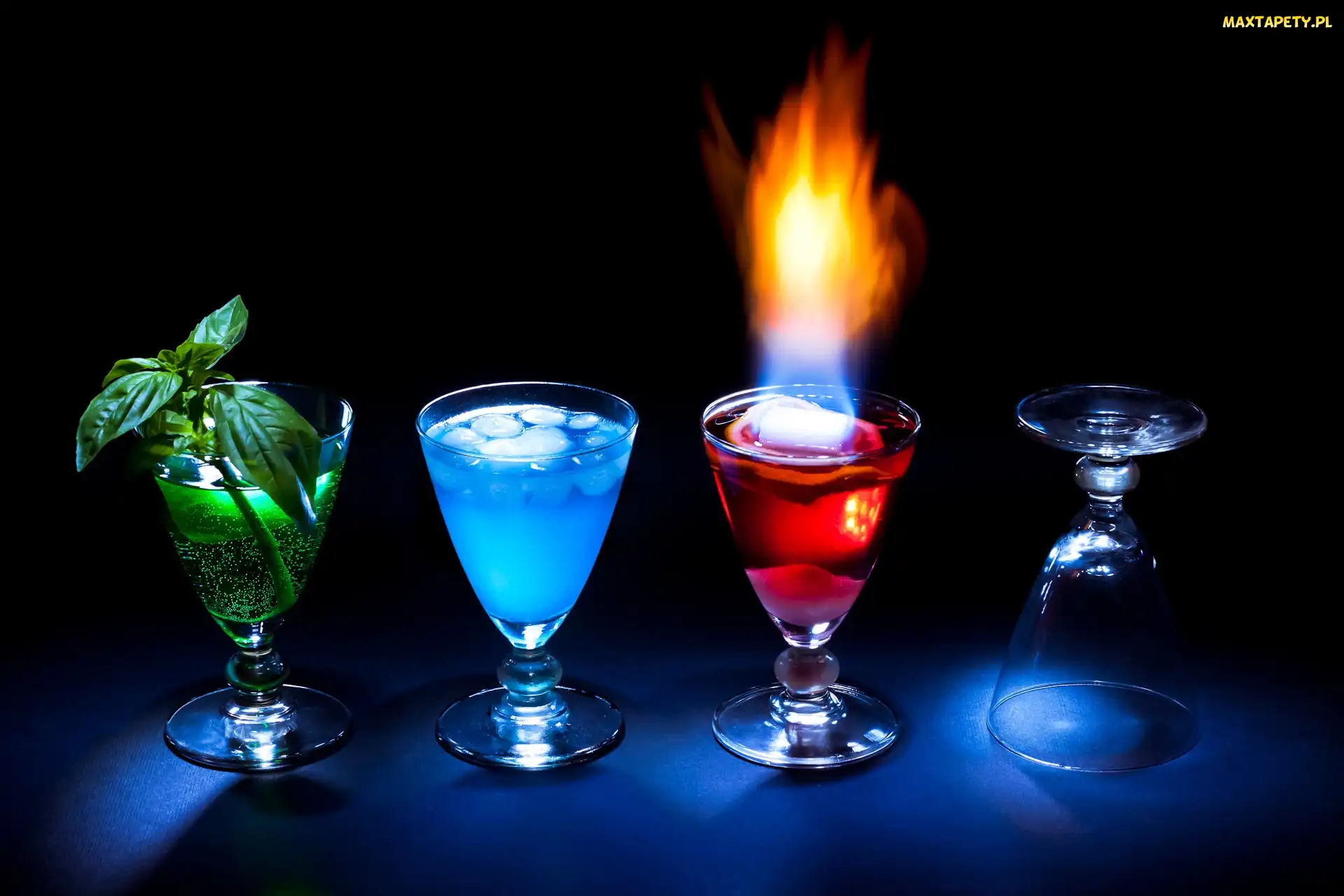 Kieliszki, Cztery, Drinki, Kolorowe, Lód, Ogień