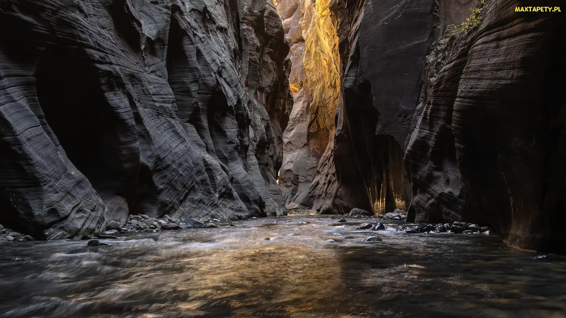 Rzeka, Przebijające światło, Skały, Kanion Zion Narrows, Stan Utah, Virgin River, Stany Zjednoczone, Park Narodowy Zion