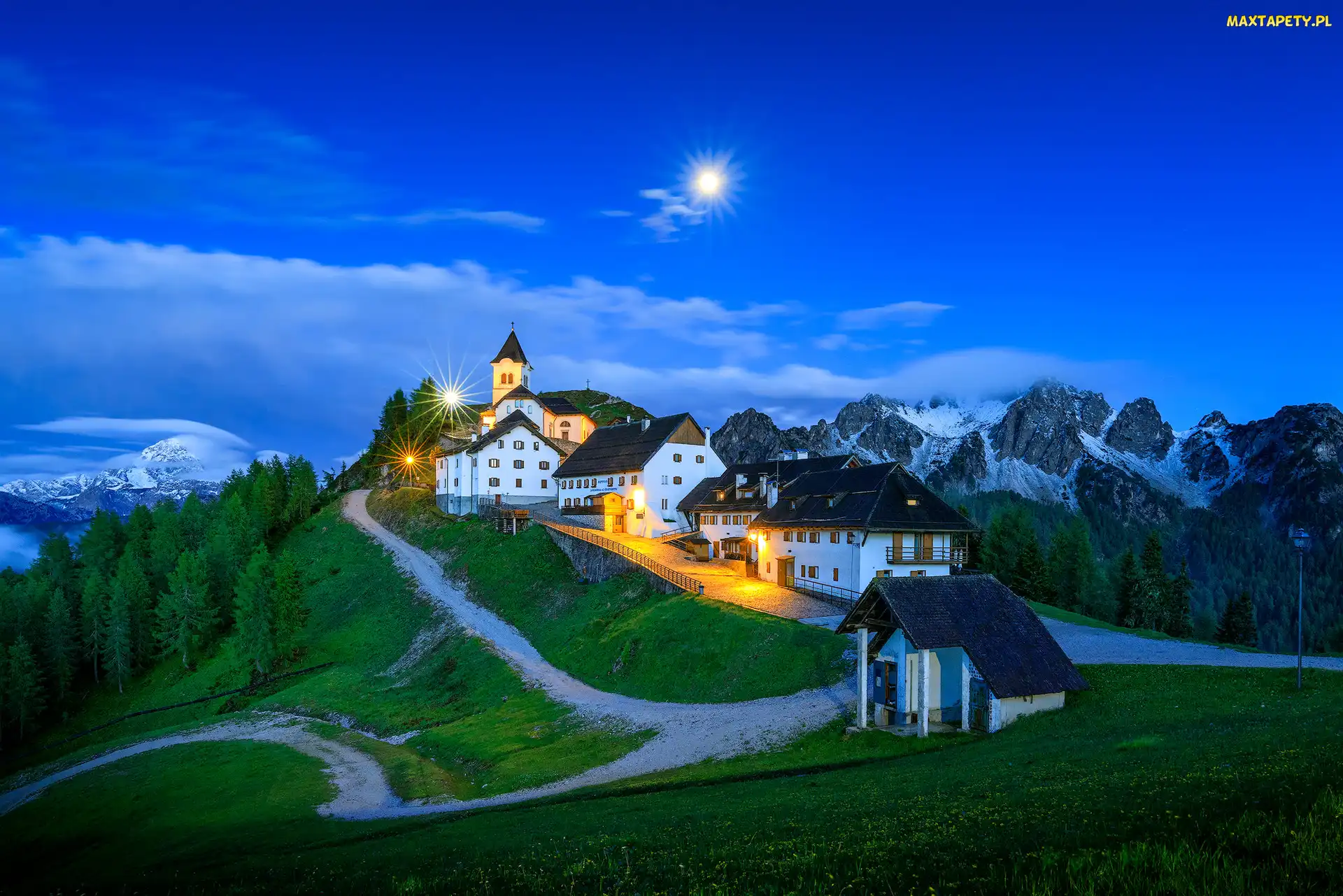 Księżyc, Góry, Noc, Kościół, Alpy Julijskie, Sanktuarium, Włochy, Monte Santo di Lussari