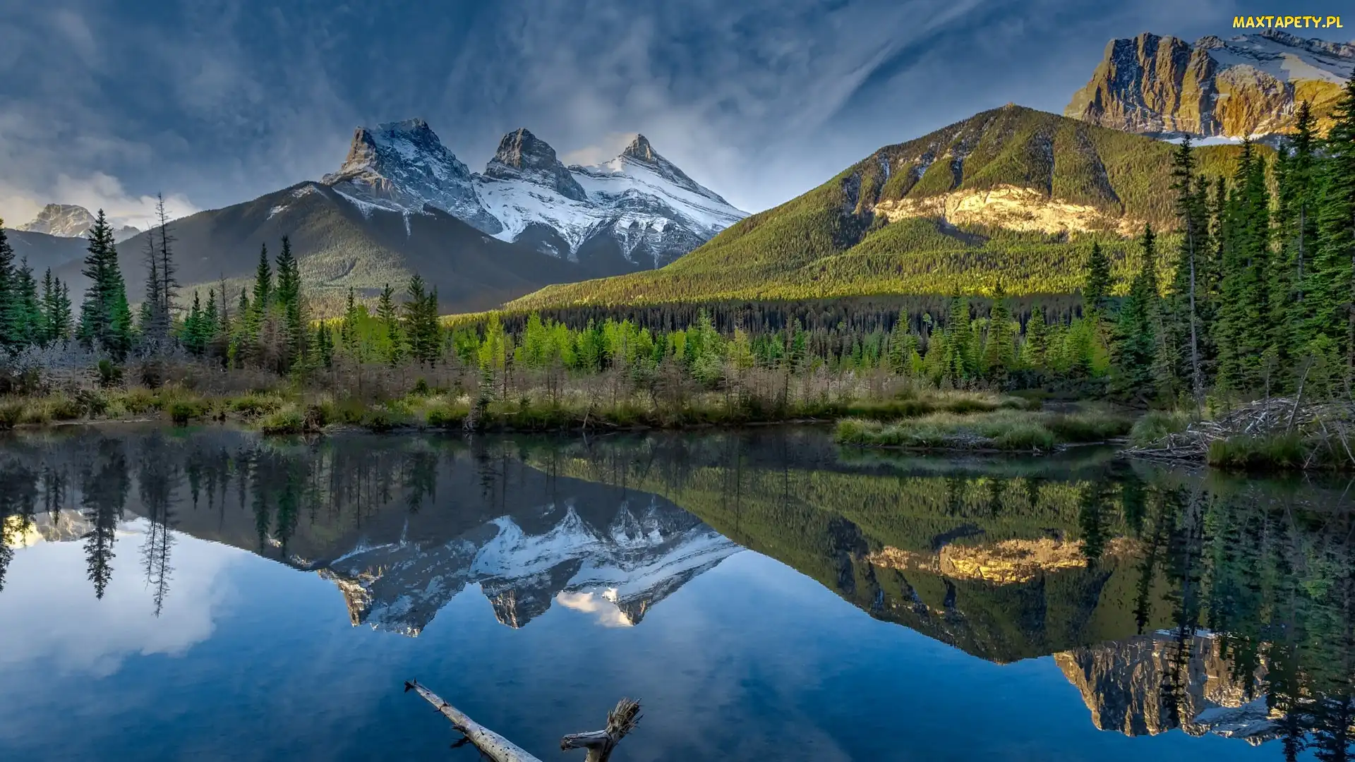 Chmury, Prowincja Alberta, Góra Three Sisters, Canmore, Kanada, Canadian Rockies, Bow River, Rzeka, Drzewa, Góry
