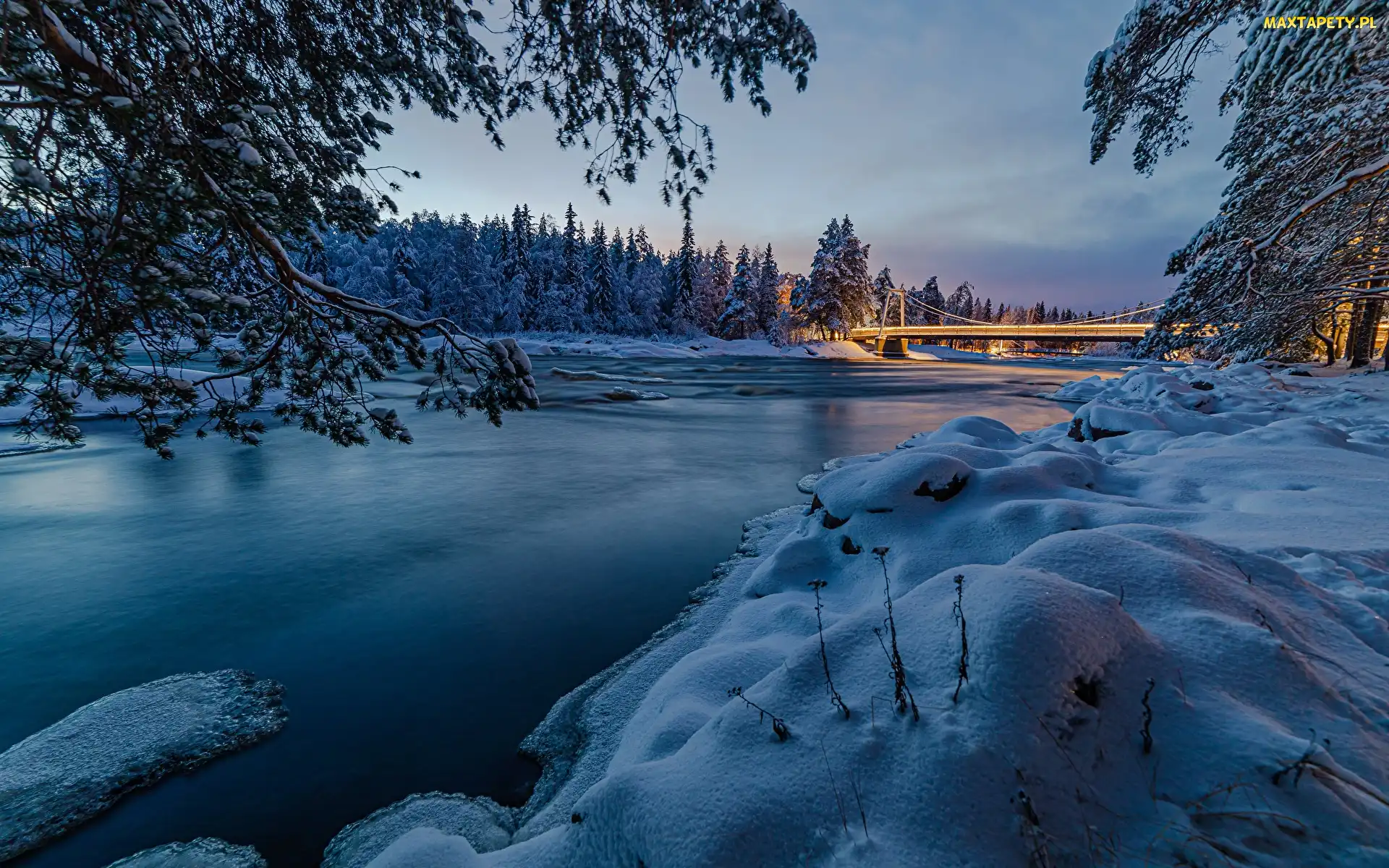Most, Śnieg, Zima, Finlandia, Las, Rzeka Oulujoki, Oulu, Drzewa