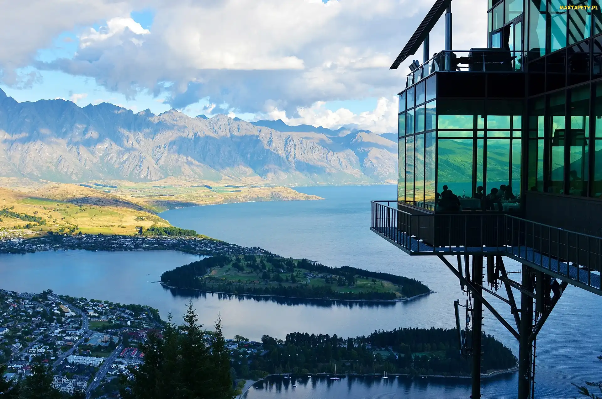 Skyline Queenstown, Remarkables Mountains, Restauracja, Góry, Queenstown, Chmury, Nowa Zelandia, Jezioro Wakatipu