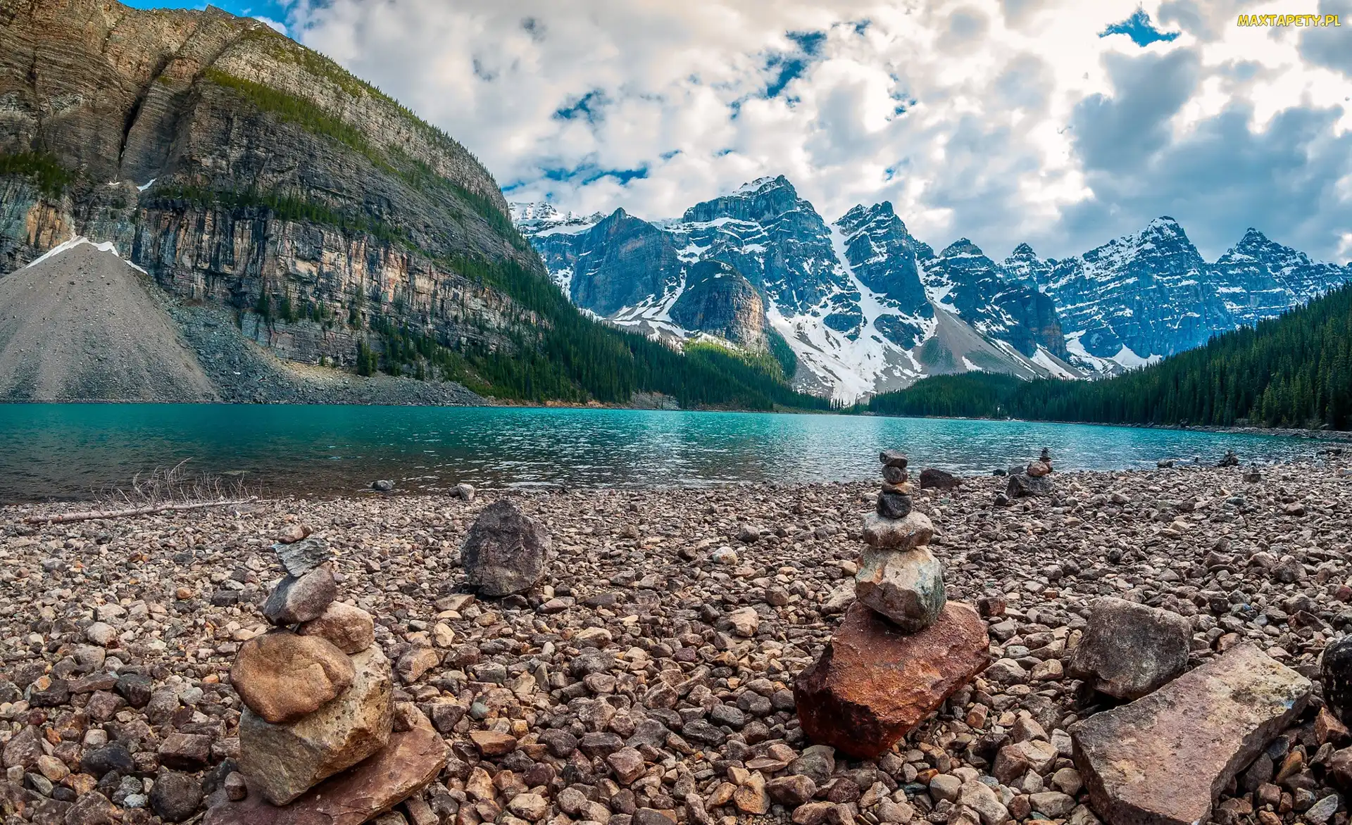 Góry, Drzewa, Park Narodowy Banff, Kamienie, Prowincja Alberta, Jezioro Moraine, Kanada, Chmury