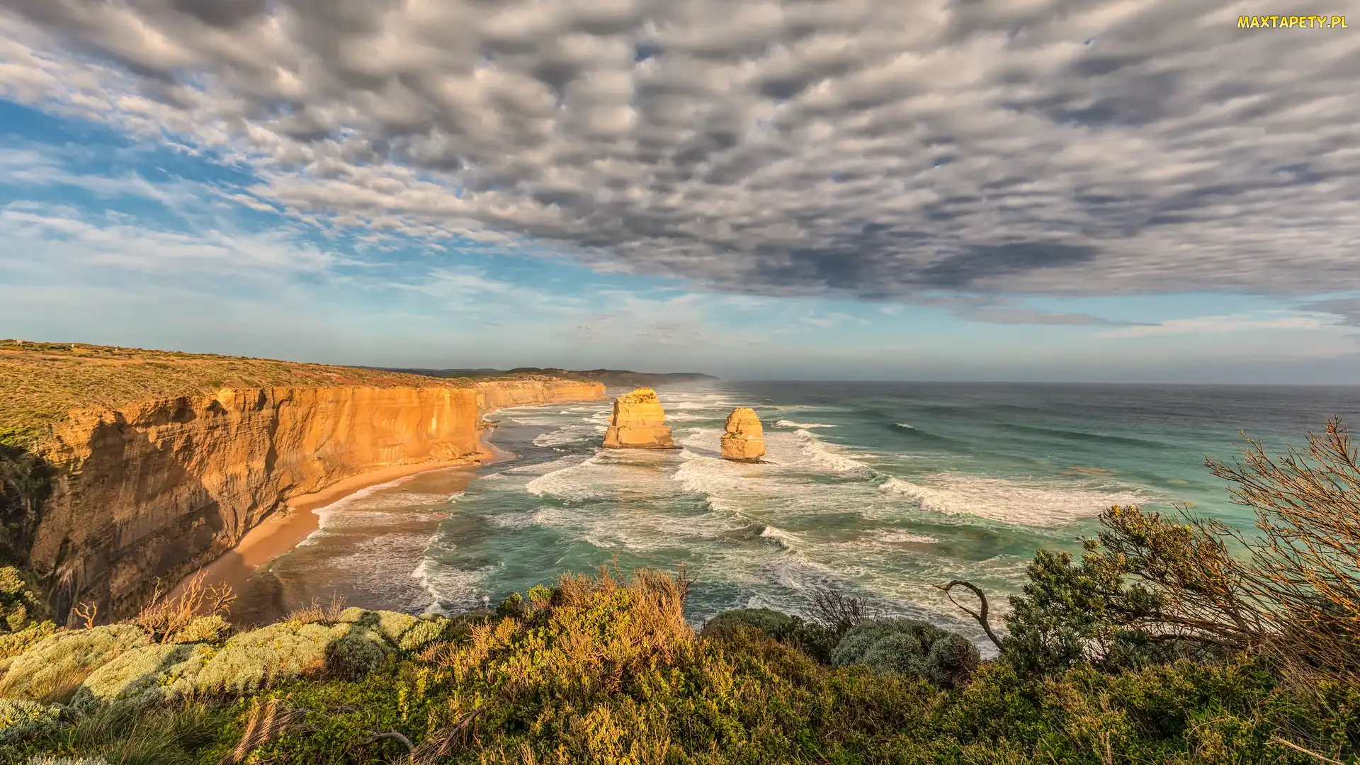 Ocean, Klif, Australia, Cieśnina Bassa, Skały, Park Narodowy Port Campbell, Dwunastu Apostołów, Stan Wiktoria, Chmury, Morze, Kolumny wapienne