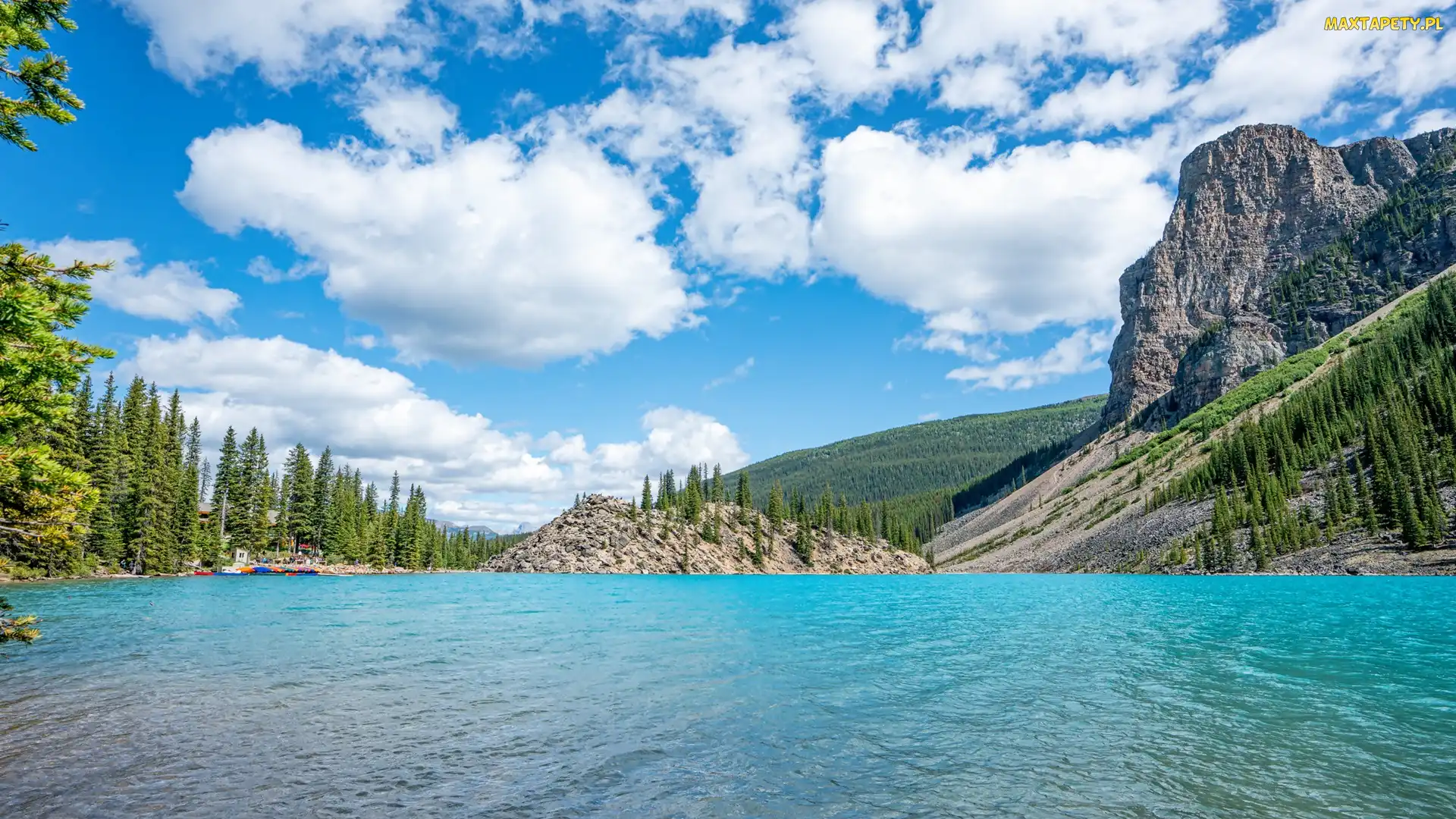 Góry, Park Narodowy Banff, Kanada, Drzewa, Chmury, Prowincja Alberta, Jezioro Moraine