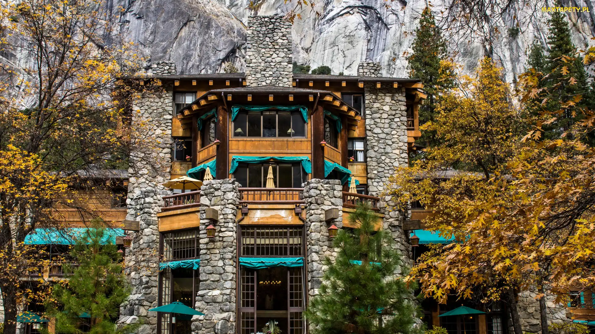 Kalifornia, Park Narodowy Yosemite, Jesień, Stany Zjednoczone, Skały, Hotel Ahwahnee, Drzewa