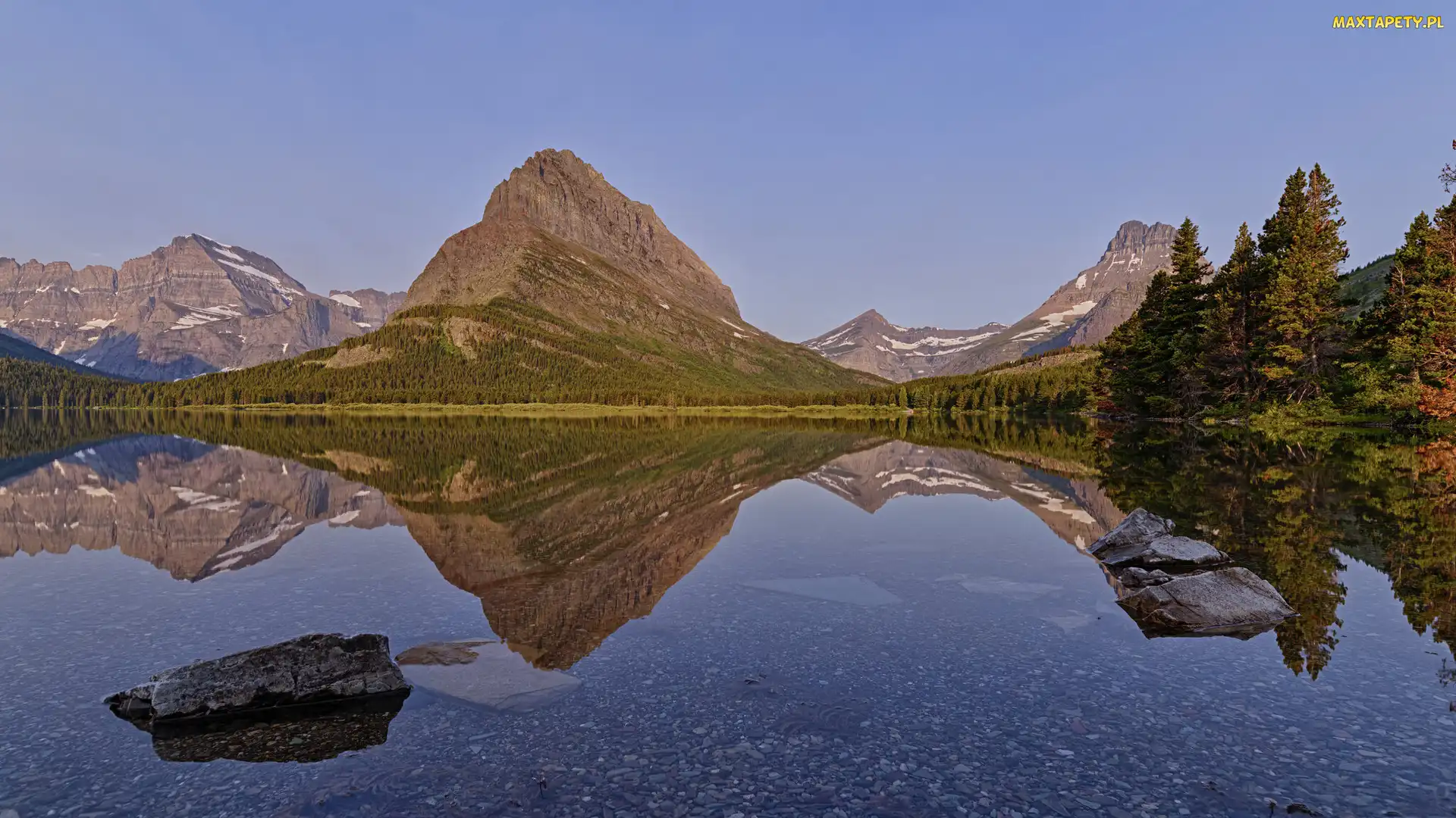Stany Zjednoczone, Lewis Range, Odbicie, Szczyt Grinnell Point, Góry, Swiftcurrent Lake, Park Narodowy Glacier, Drzewa, Stan Montana, Jezioro