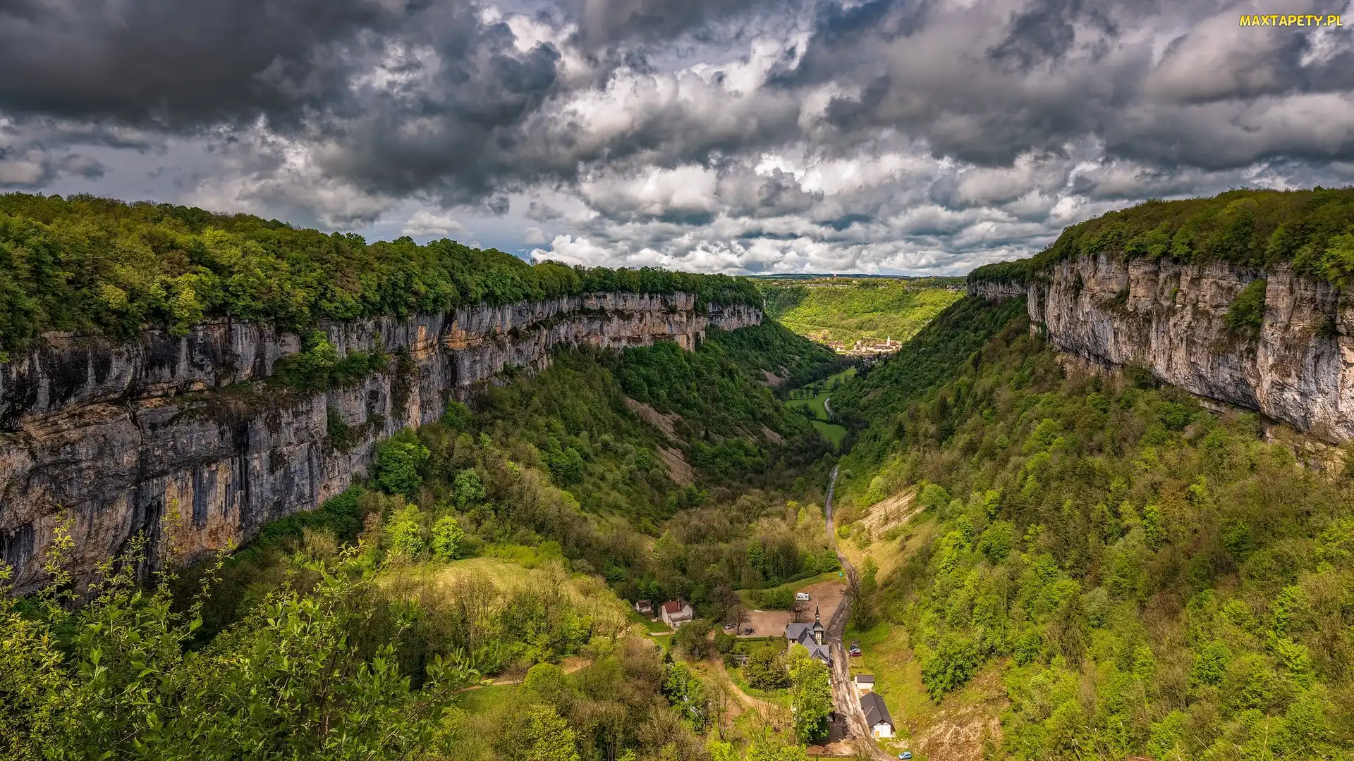 Skały, Gmina Baume les Messieurs, Drzewa, Francja, Rośliny, Domy, Dolina, Góry Jura, Droga