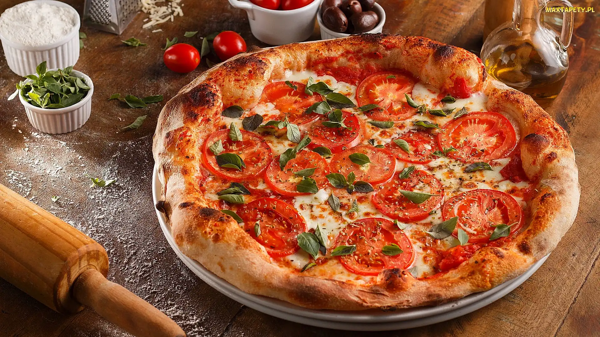 Pomidory, Deski, Oliwa, Wałek, Pizza