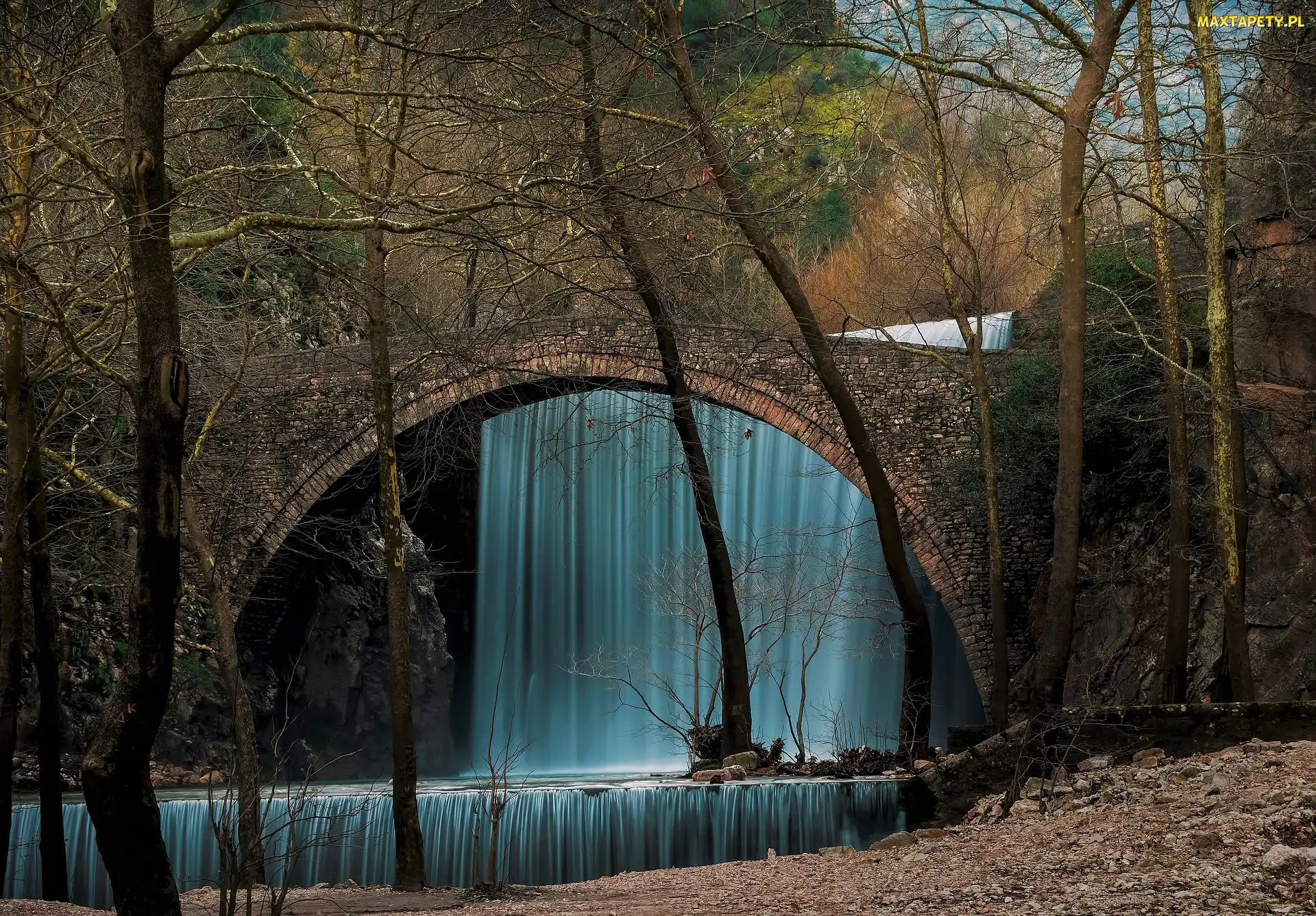 Palaiokarya waterfalls, Kamienny, Wodospad, Rzeka Pinios, Trikala, Drzewa, Grecja, Most