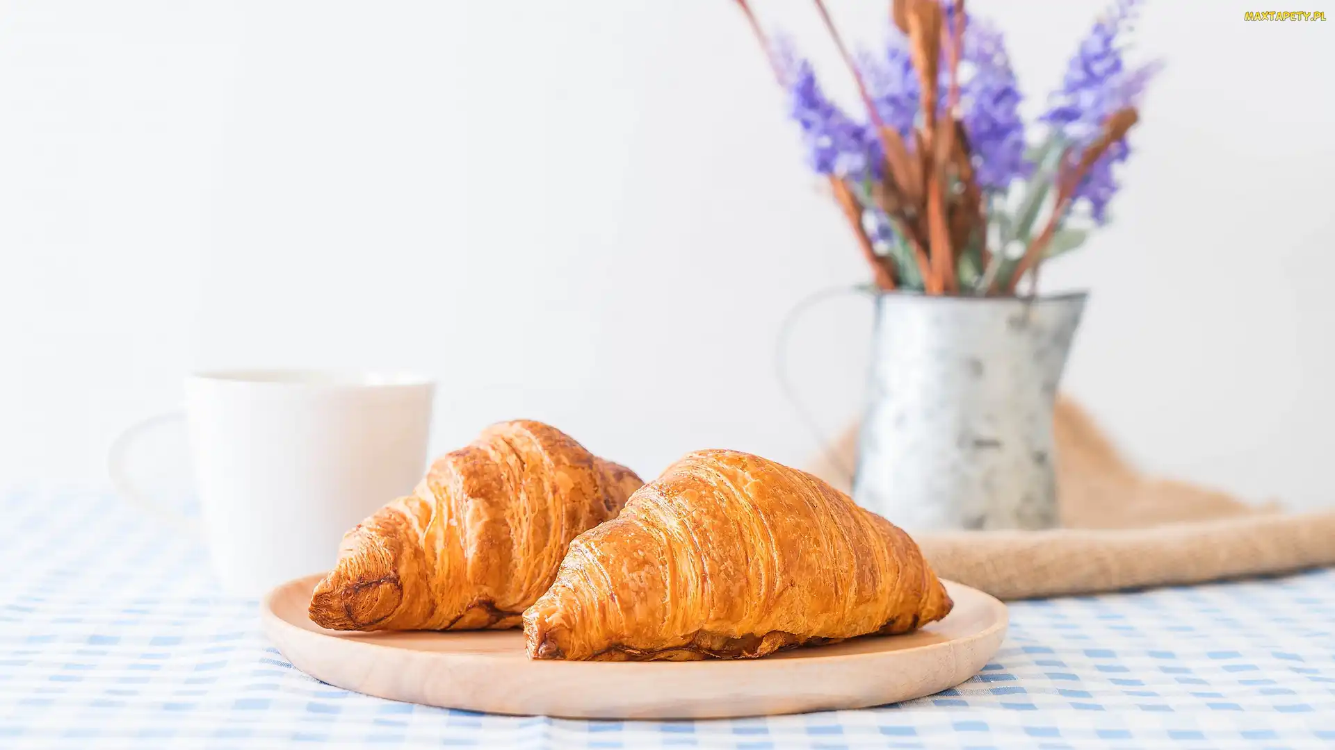 Kwiaty, Kubek, Rogale, Dzbanek, Deska, Dwa, Croissanty