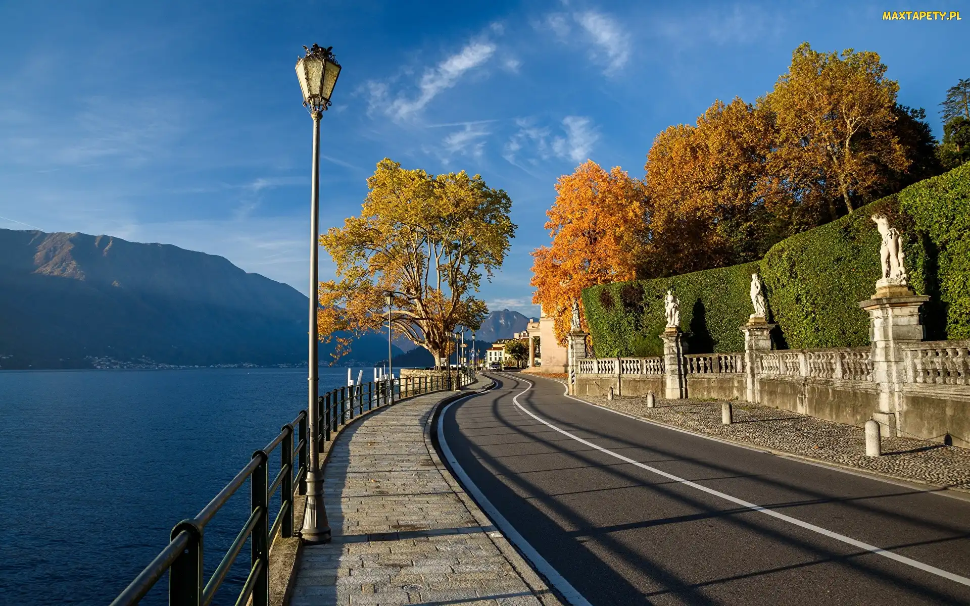 Jesień, Latarnia, Jezioro Como, Drzewa, Droga, Włochy, Lago di Como