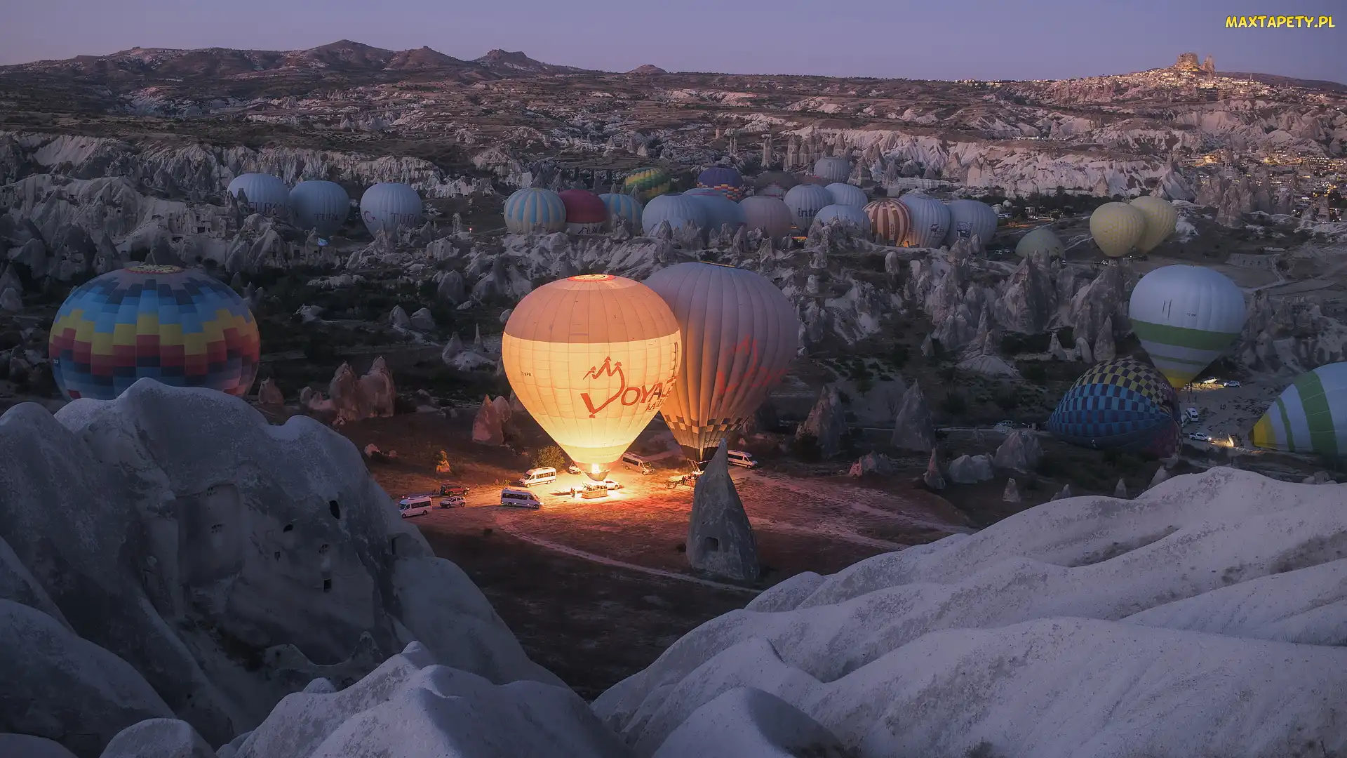 Kościoły, Skały, Kapadocja, Balony, Góry, Turcja, Park Narodowy Goreme