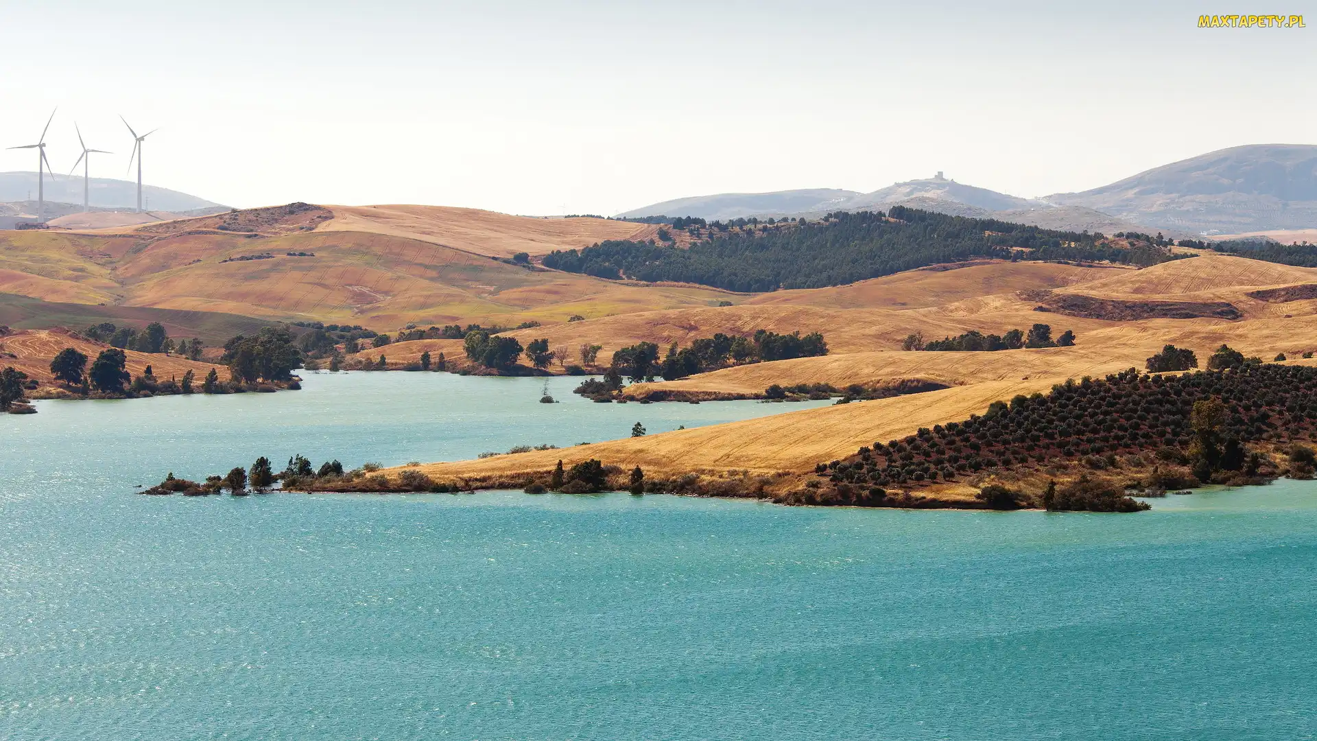 Lake Embalse del Guadalhorce, Wiatraki, Jezioro, Pola, Andaluzja, Wzgórza, Hiszpania, Malaga