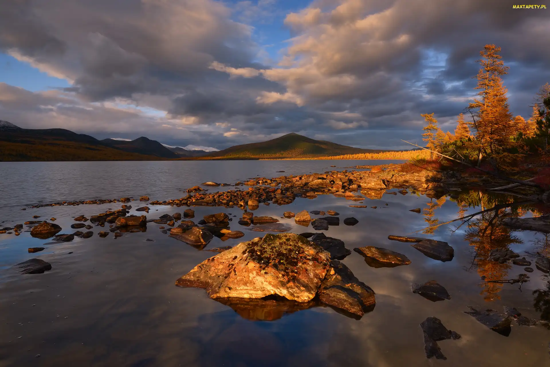 Kamienie, Jezioro, Jesień, Rosja, Kołyma, Góry Kołymskie, Magadan, Jack London