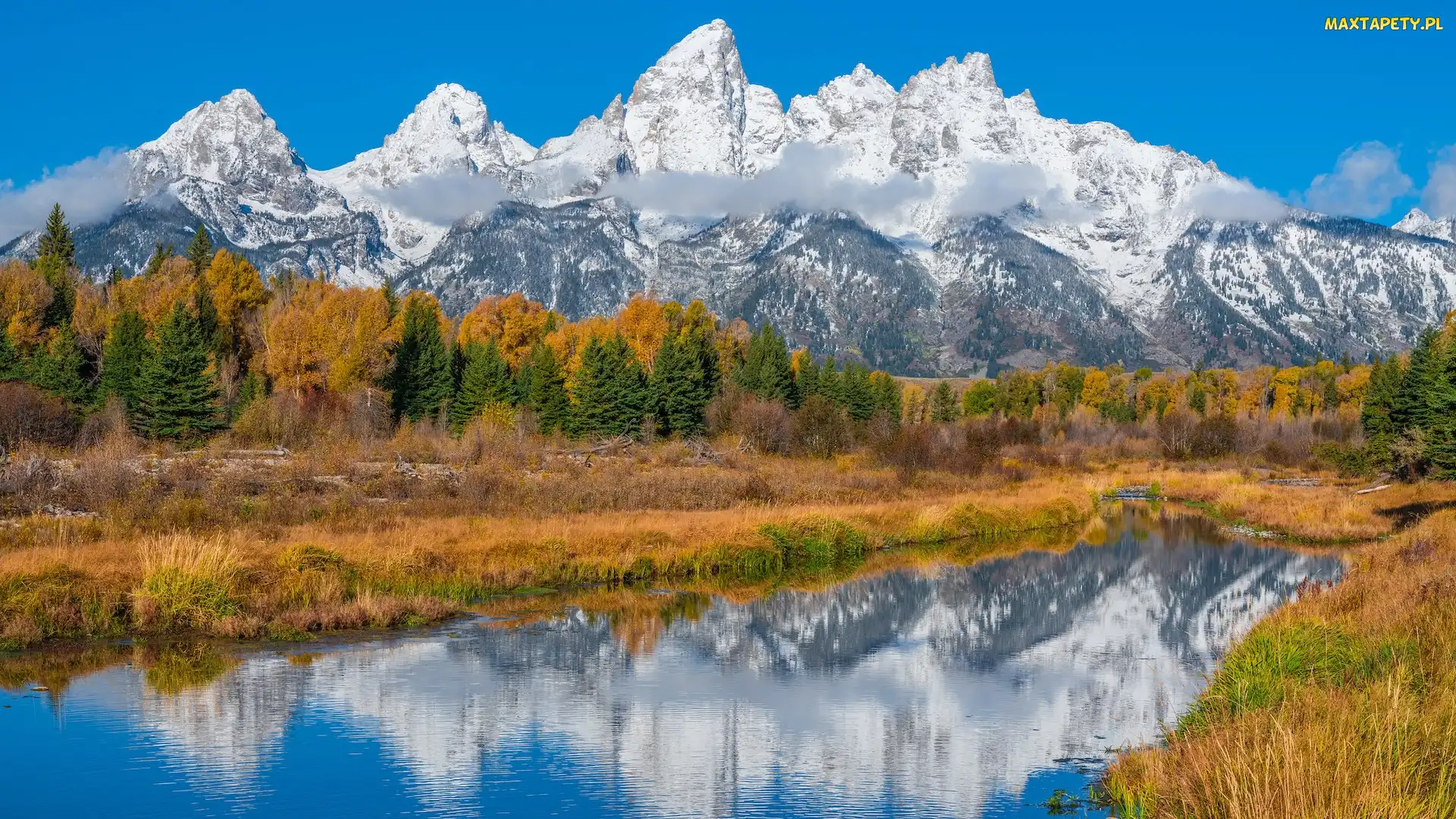 Stany Zjednoczone, Odbicie, Mgła, Stan Wyoming, Rzeka, Park Narodowy Grand Teton, Ośnieżone, Góry Teton Range, Jesień, Drzewa
