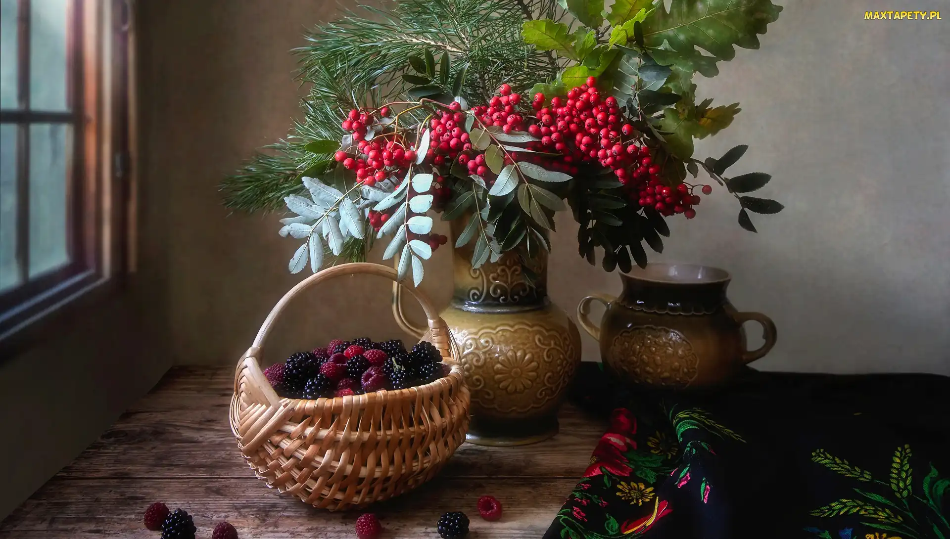 Kwiaty, Wazon, Kompozycja, Koszyk, Maliny, Jeżyny, Jarzębina