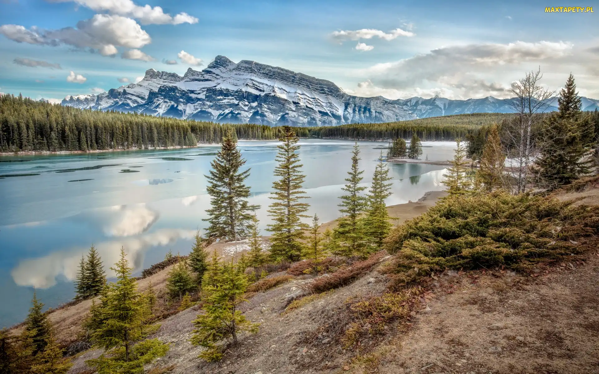 Kanada, Park Narodowy Banff, Two Jack Lake, Prowincja Alberta, Mount Rundle, Góra, Lasy, Drzewa, Góry, Jezioro