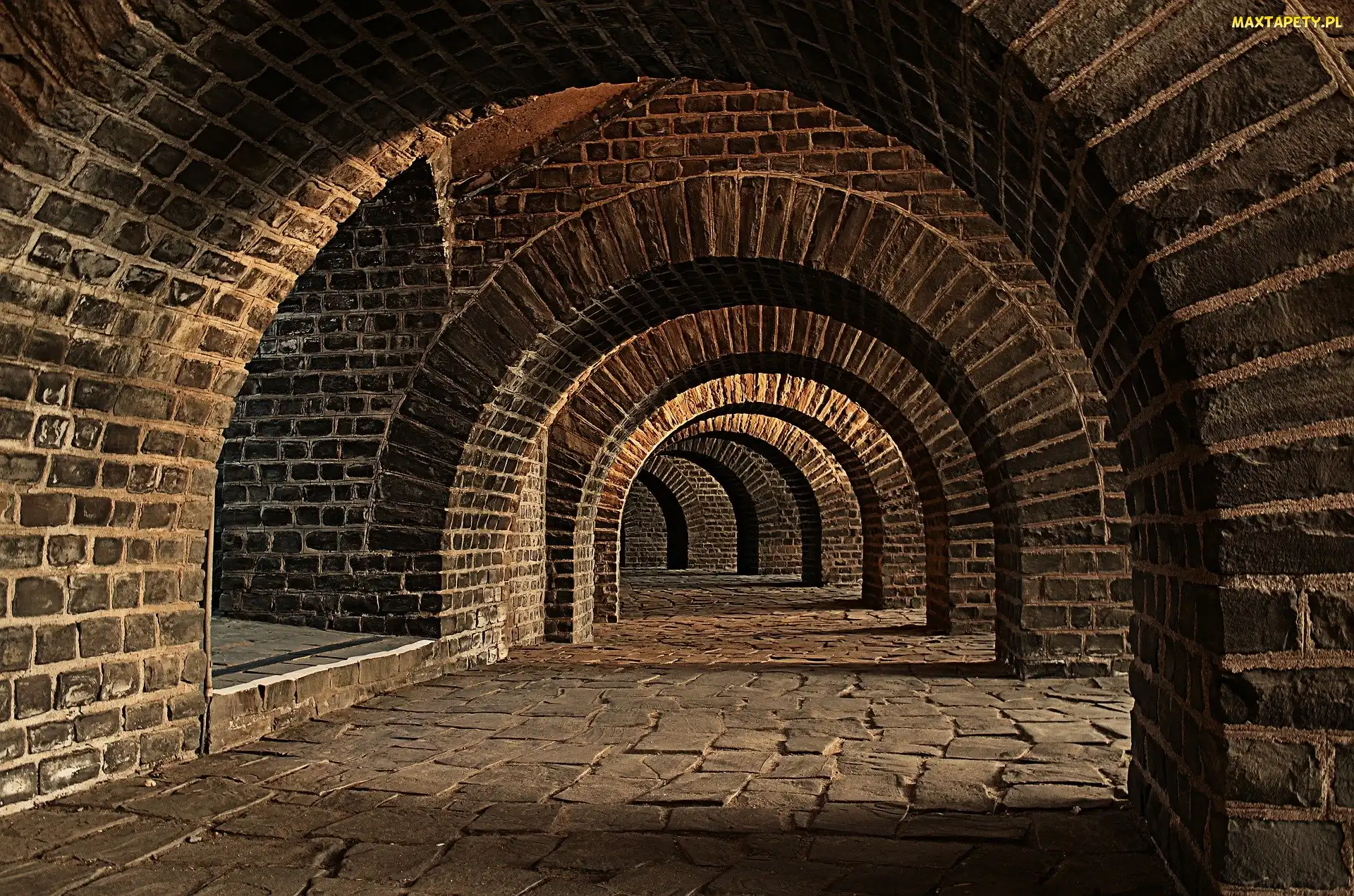 Tunel, Cegły, Kamienie, Sklepienie łukowe