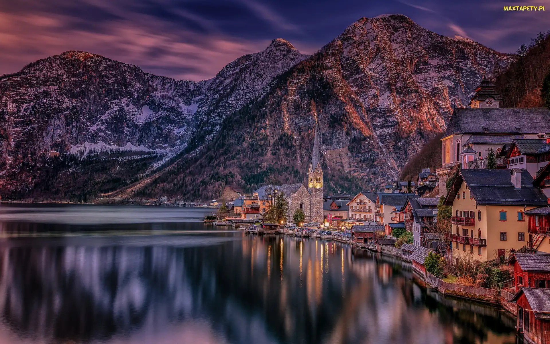 Hallstatt, Jezioro Hallstattersee, Austria, Alpy Salzburskie, Kościół, Góry, Poranek, Domy