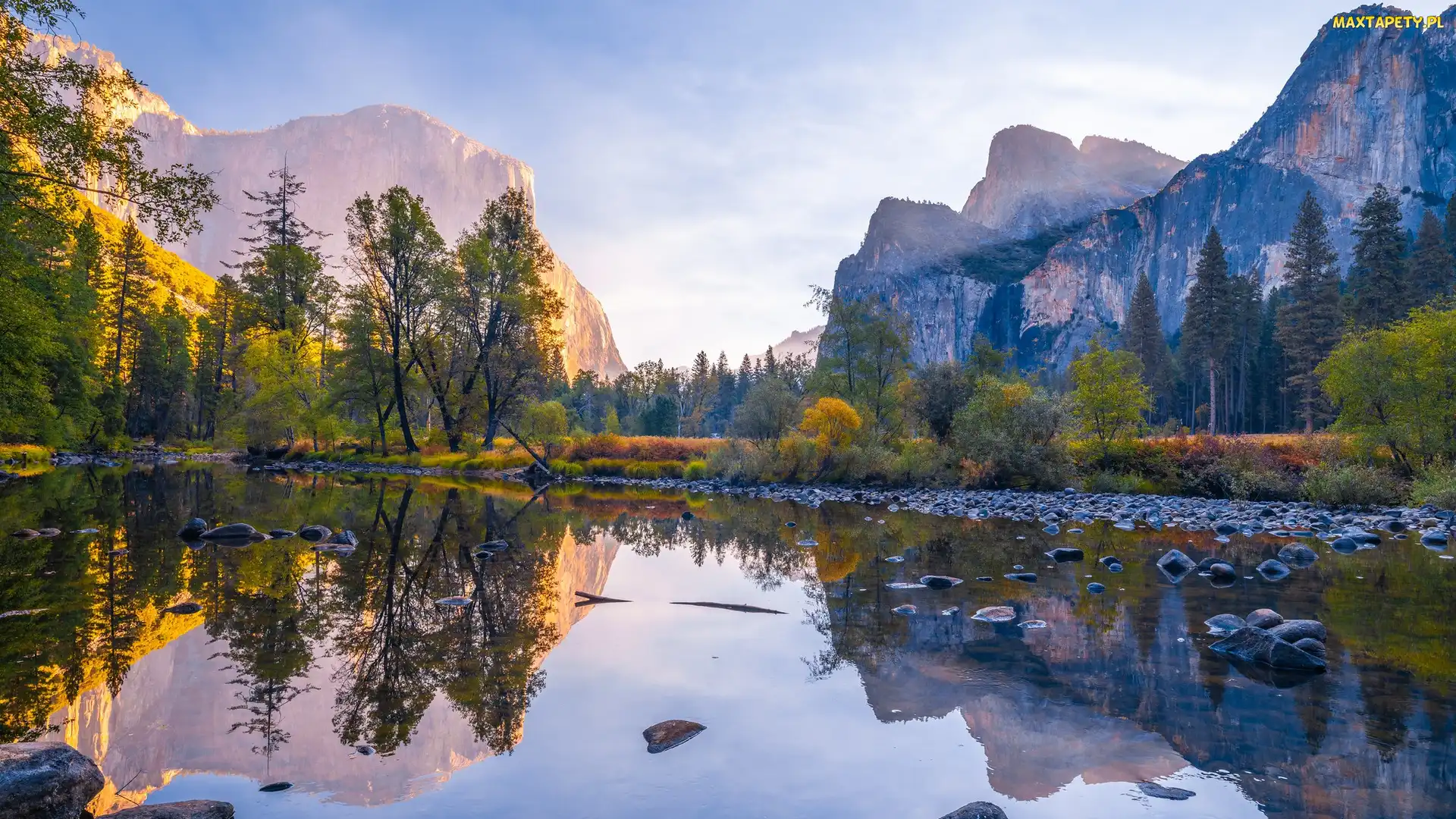 Góry Sierra Nevada,
Drzewa, Park Narodowy Yosemite, Merced River, Stany Zjednoczone, Rzeka, Kalifornia, Kamienie