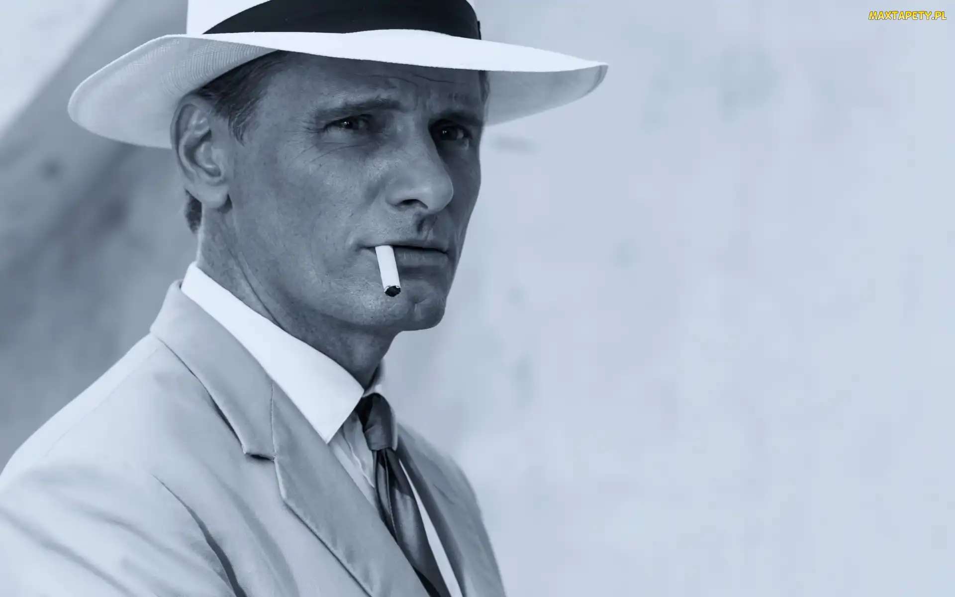 Viggo Mortensen, Kapelusz, Papieros, Aktor