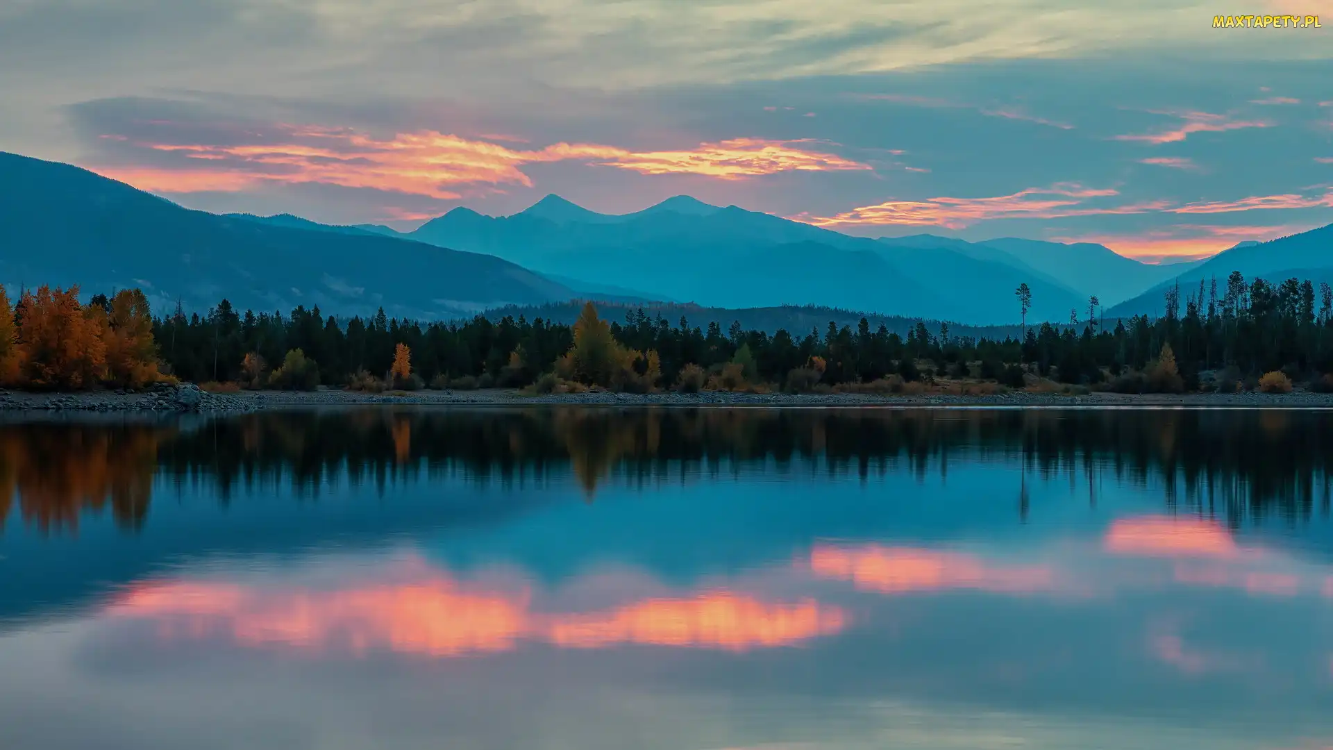 Dillon Lake, Chmury, Jezioro, Drzewa, Kolorado, Góry, Stany Zjednoczone, Odbicie