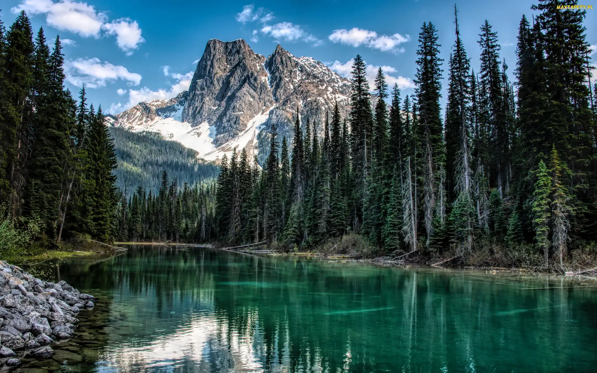 Kanada, Kamienie, Obłoki, Kolumbia Brytyjska, Emerald Lake, Jezioro, Góry, Lasy, Park Narodowy Yoho, Drzewa