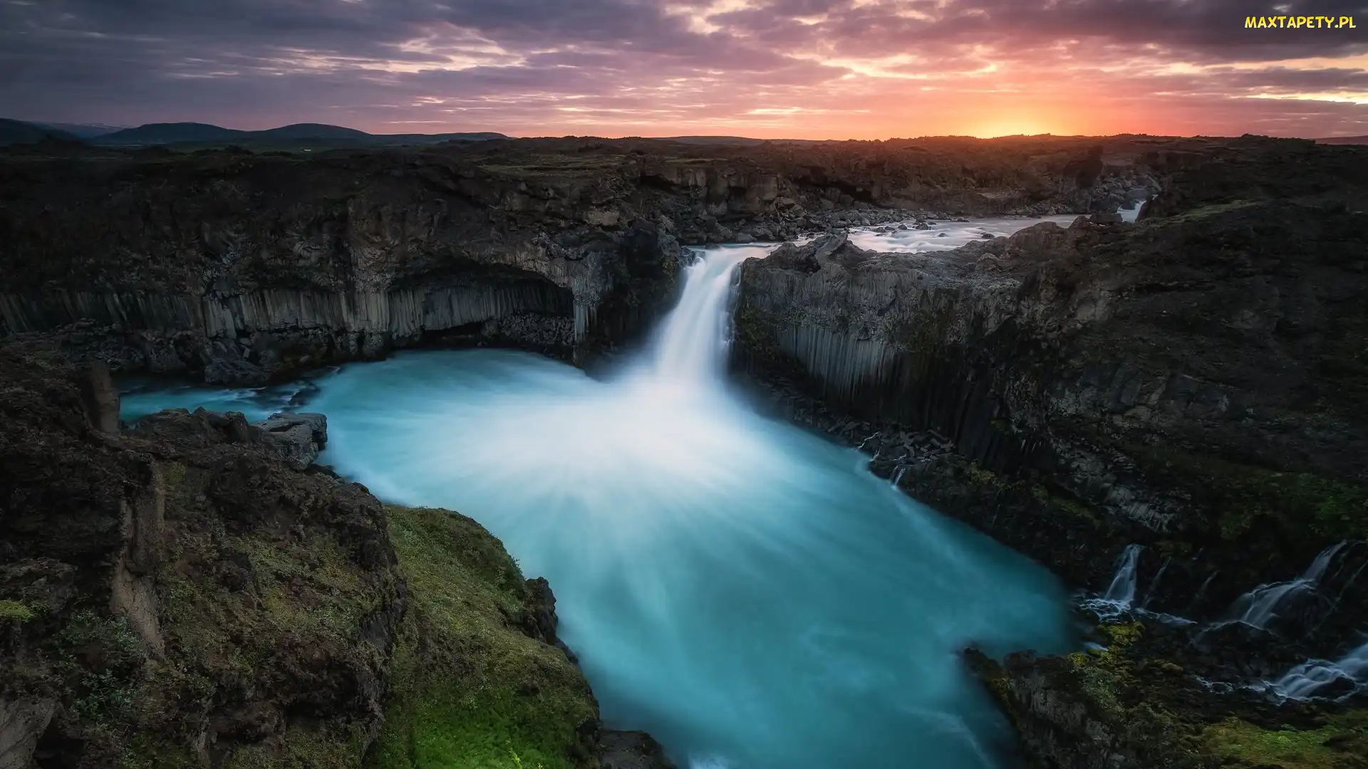 Islandia, Wodospad Aldeyjarfoss, Zachód słońca, Skały, Rzeka Skjalfandafljot, Bazaltowe