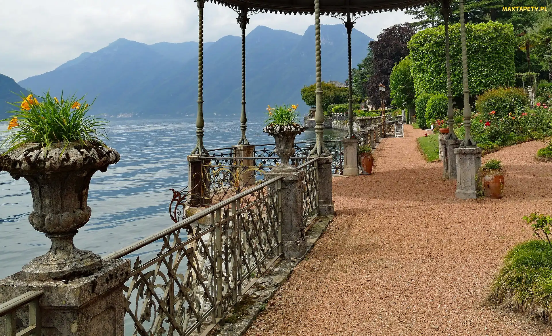Ogród, Balustrada, Jezioro, Włochy, Lago di Como, Promenada