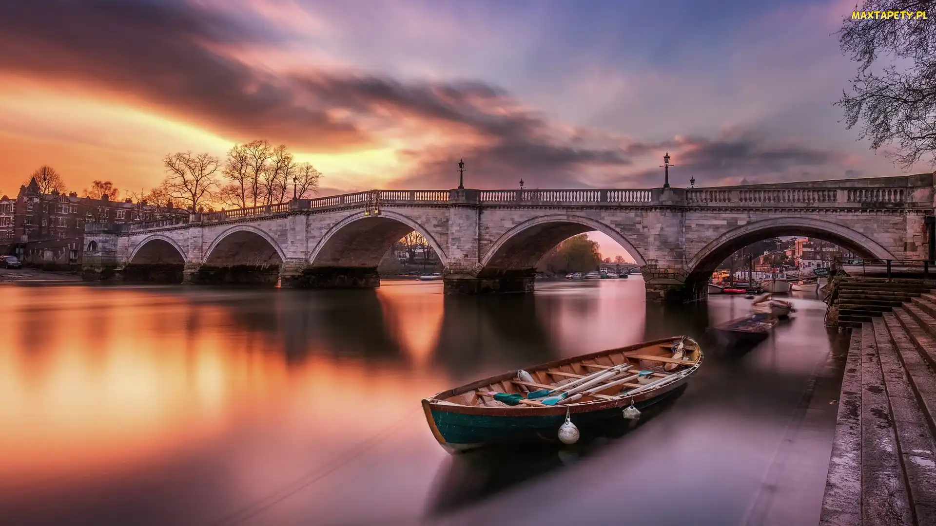 Rzeka Tamiza, Richmond, Zachód słońca, Anglia, Chmury, Drzewa, Most, Richmond Bridge, Łódka
