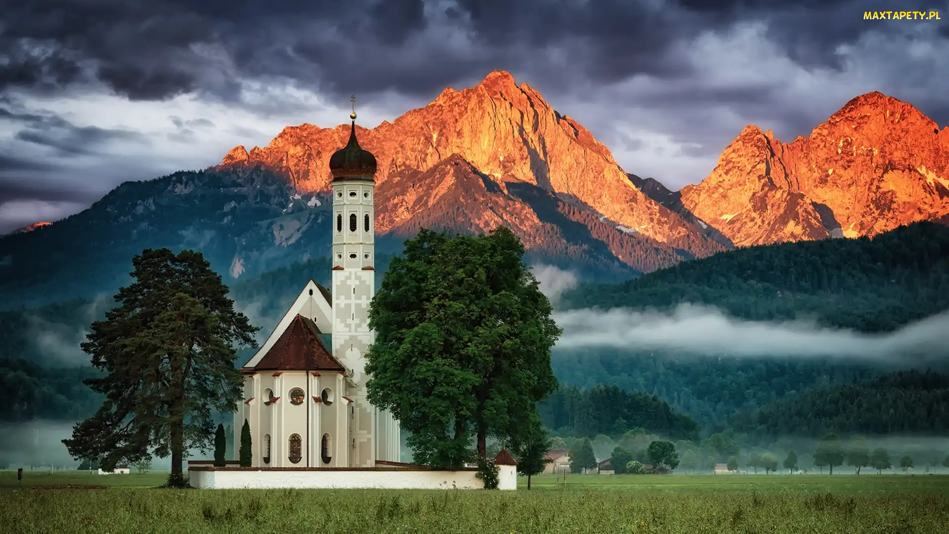 Chmury, Schwangau, Góry, Las, Region Allgau, Niemcy, Alpy, Bawaria, Mgła, Kościół Eglise Saint Coloman, Drzewa