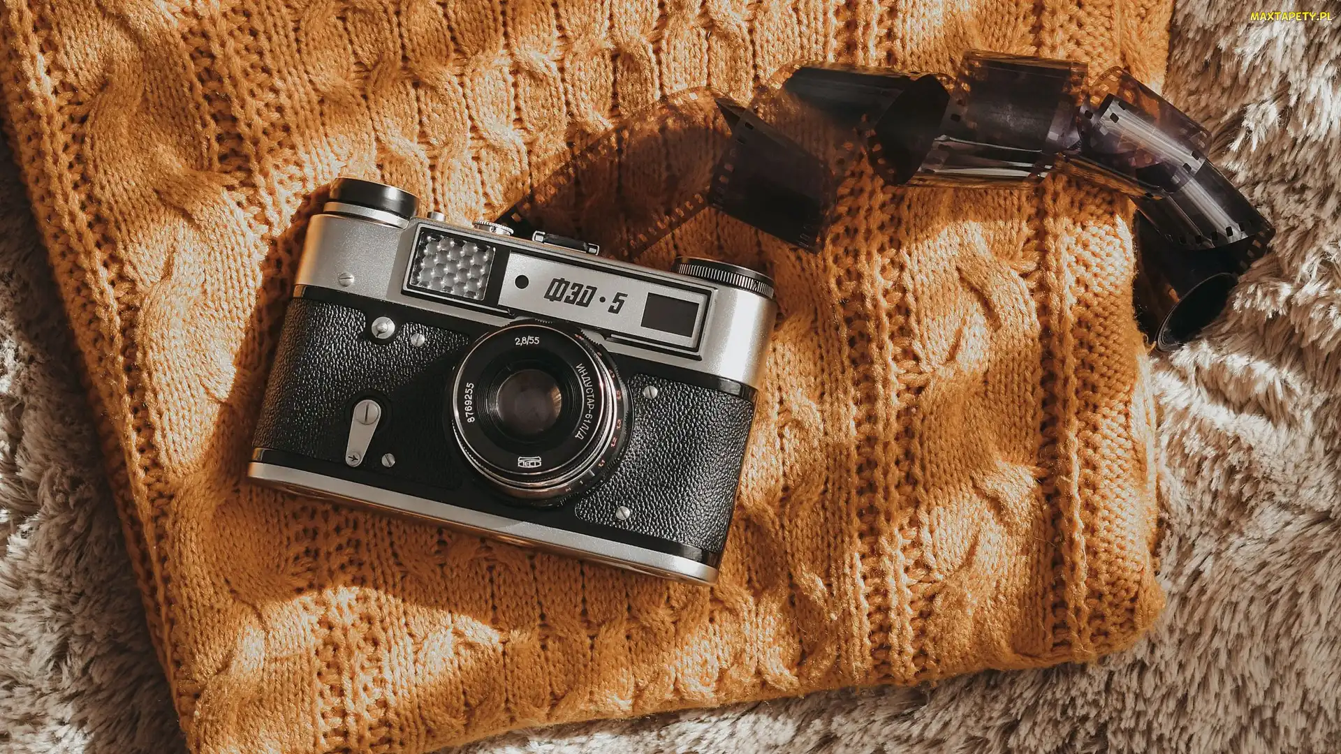 Klisza, Sweter, Aparat fotograficzny